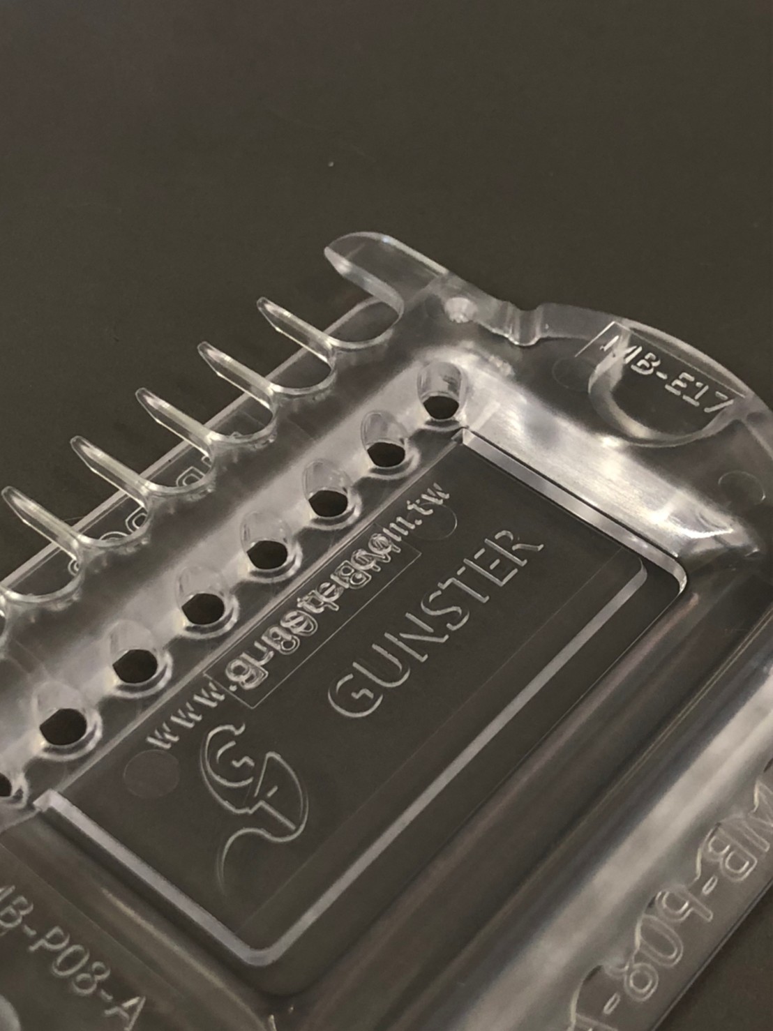 MB-OPENER ที่เปิดปิด 8strip , Film , PCR plate