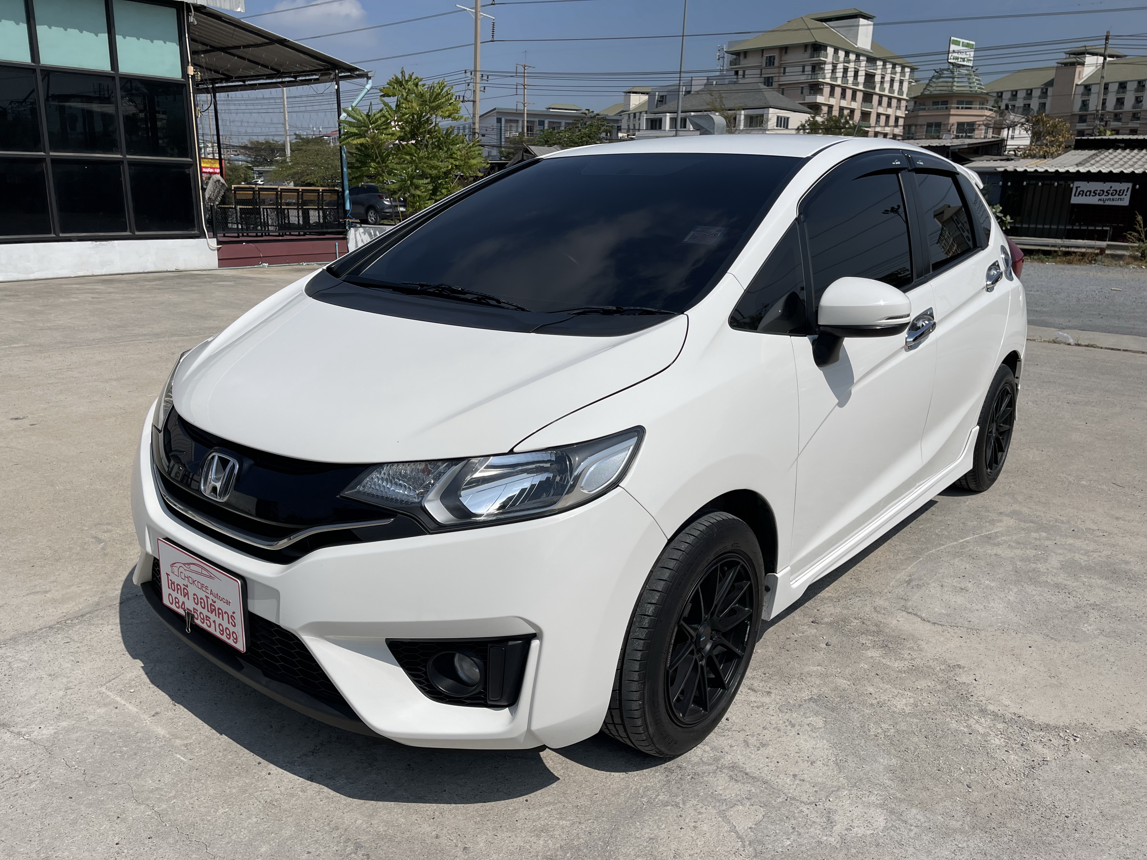 Honda Jazz 1.5 SV At 2016 ขาว