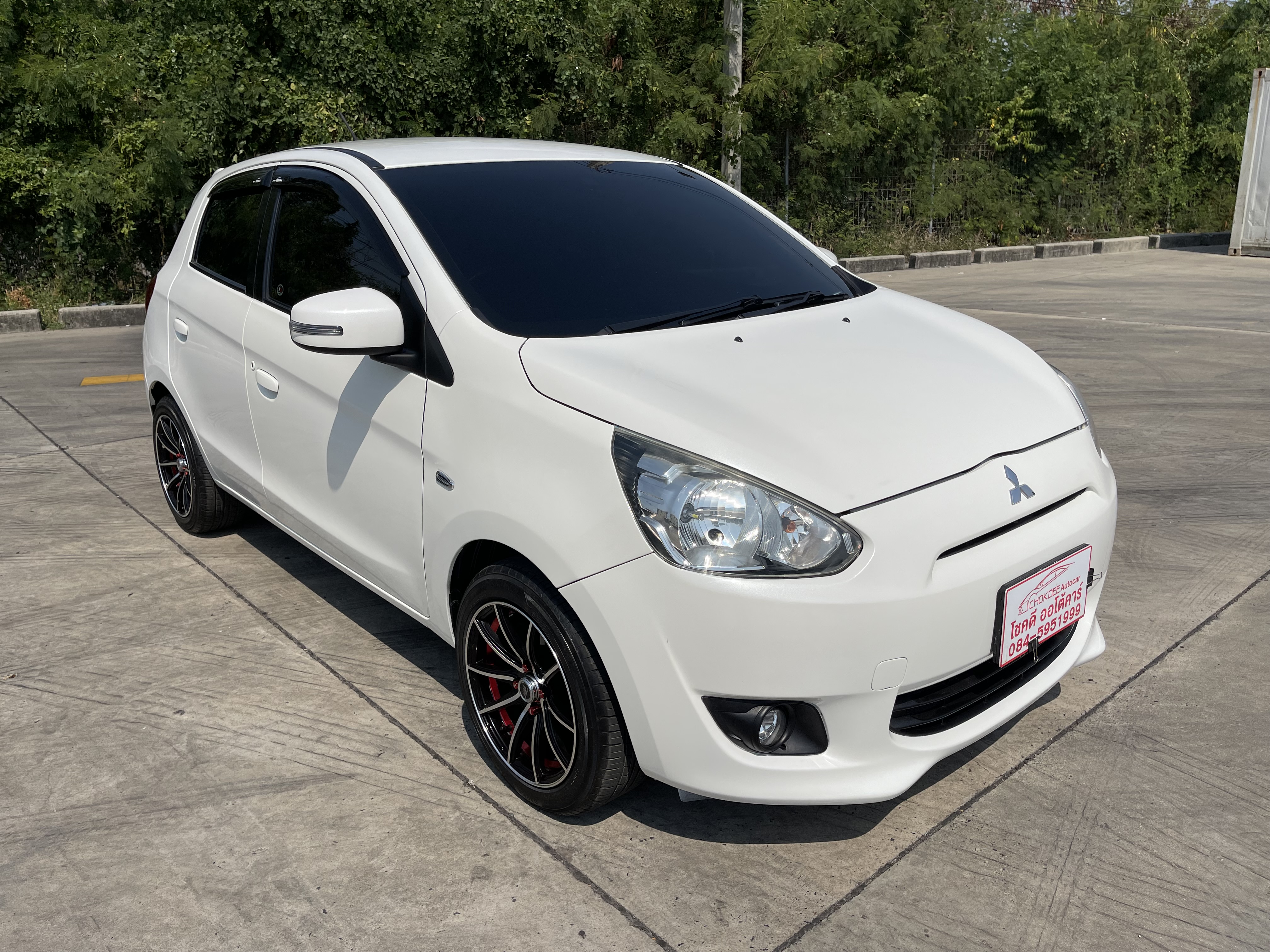 Mitsubishi Mirage 1.2 GLS At 2015 ขาว
