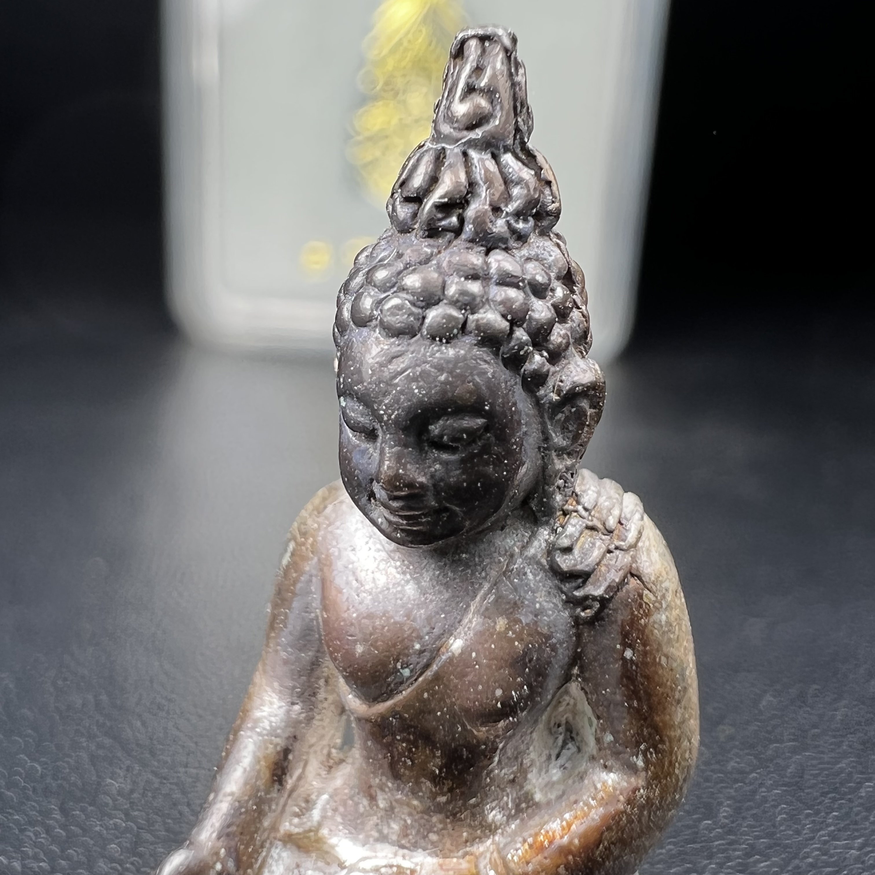 พระกริ่งไพรีพินาศ รุ่น ภปร. ราชวิทยาลัย ปี2535 เนื้อเงิน(สภาพผิวเดิมแบบนิยม เข้มขลังทรงอนุภาพ)(ตอกโค้ดพระนามย่อ ญสส ใต้เศวตรฉัตร และ พระปรมาภิไธยย่อ ภปร.)(1ใน2535องค์)