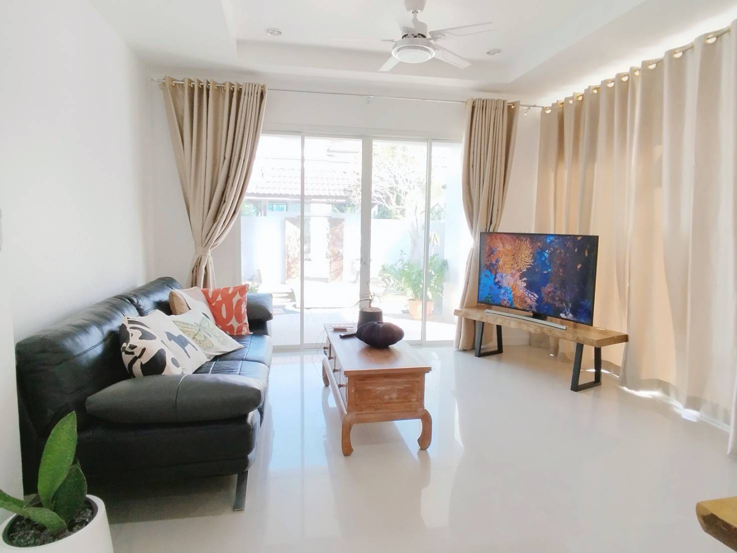 For Sale : Thalang, Private Pool Villa, 4 Bedrooms 5 Bathrooms