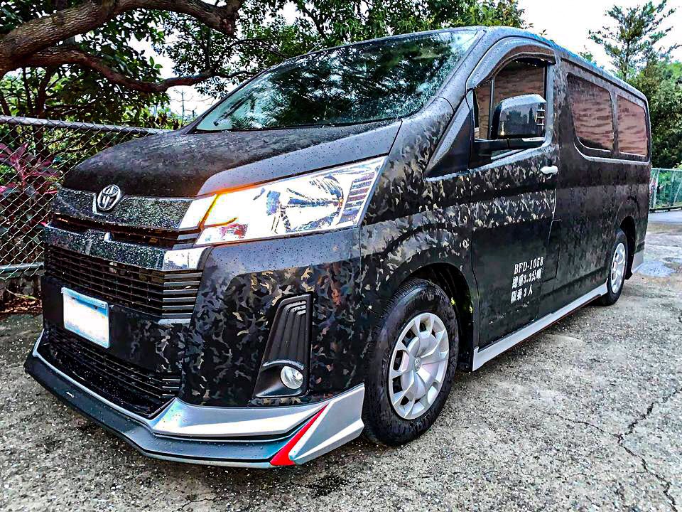 Toyota Hiace 2019 V.1 bodykits by Amoriz