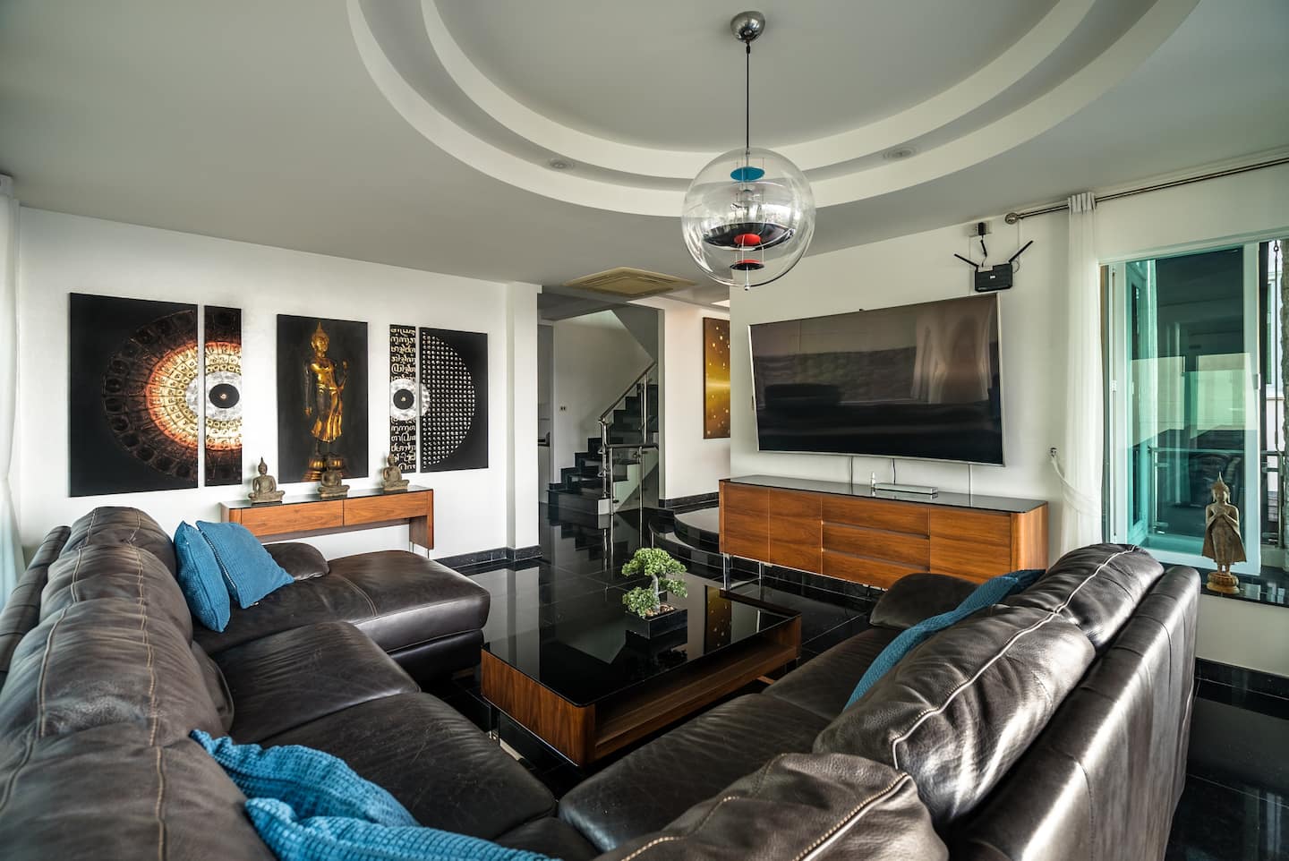 For Sale : Patong Private Pool Villa, 4 bedrooms 4 Bathrooms, Sea view.