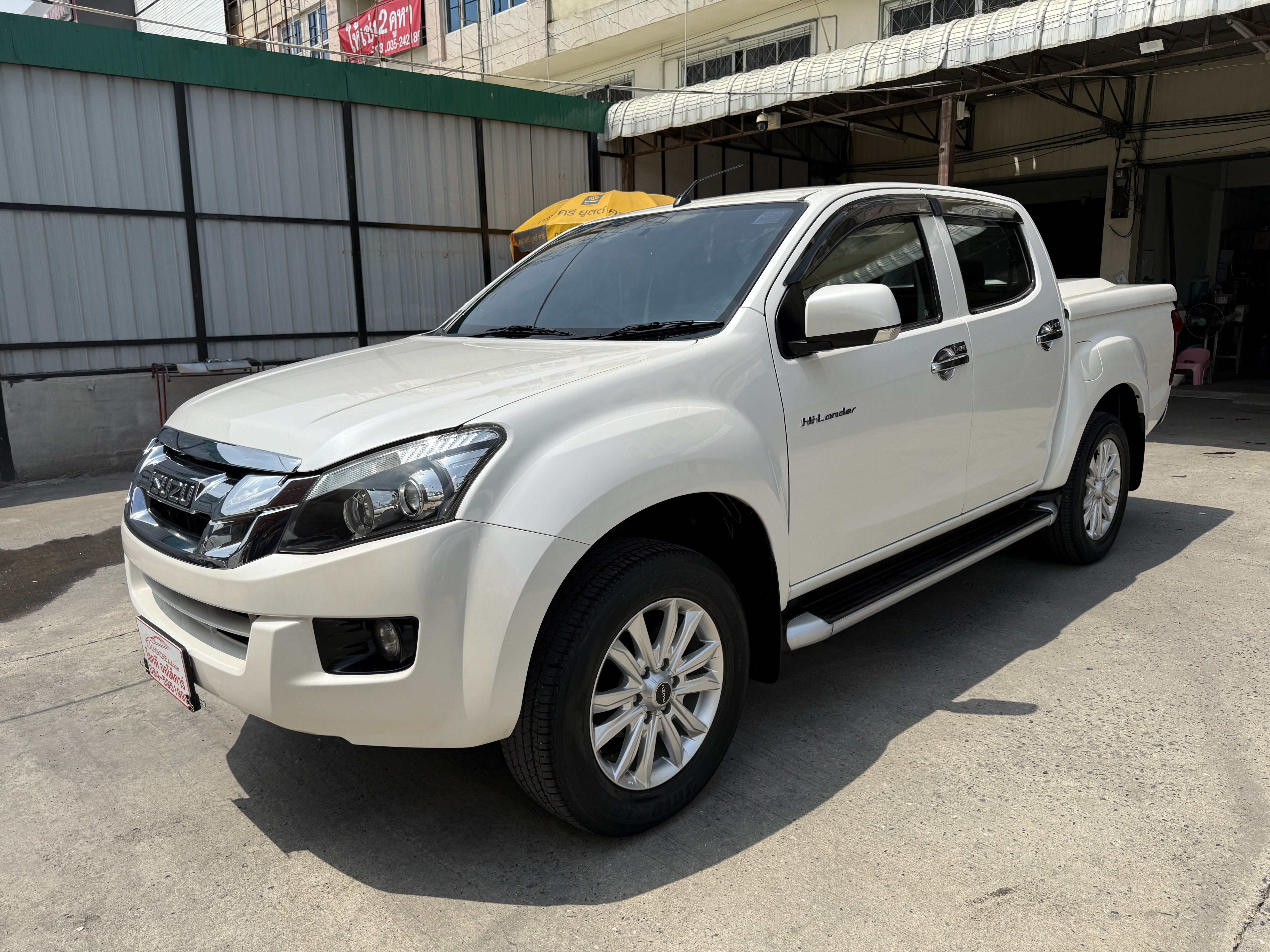 Isuzu Dmax All New 4ประตู Hi-Lander 2.5 Vgs Z Dvd 2012 ขาวมุก