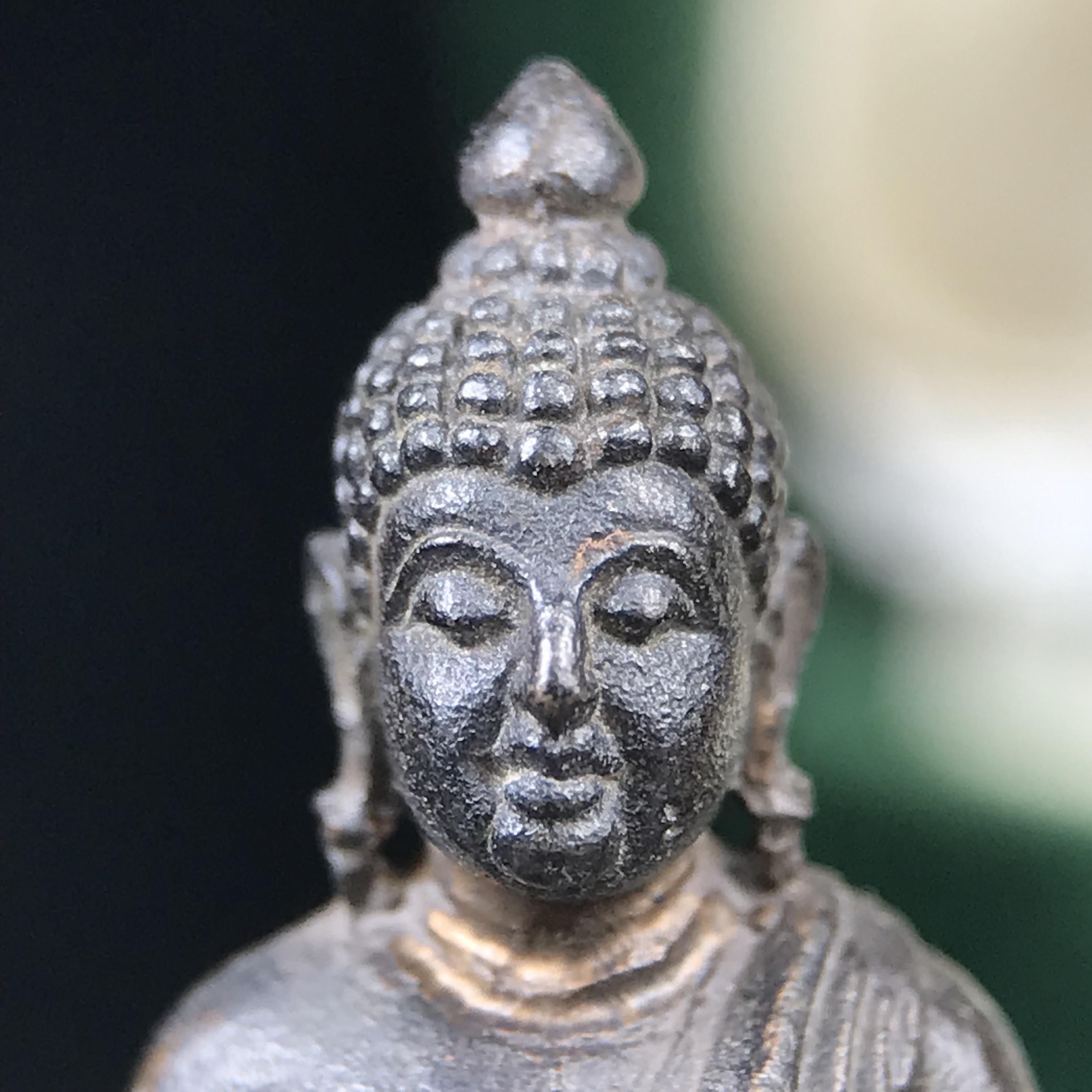 พระกริ่งวาสนา(รุ่นแรก) 80 พรรษา สมเด็จพระสังฆราช (วาสน์) วัดราชบพิธฯ ปี2521 เนื้อนวโลหะ(ตอกโค๊ตพระปิดตา) โดยมีหลวงปู่โต๊ะ วัดประดู่ฉิมพลีร่วมปลุกเสก พร้อมกล่องบรรจุเดิม(รุ่นแรก คอตั้งตรงได้สัดส่วน หายาก)