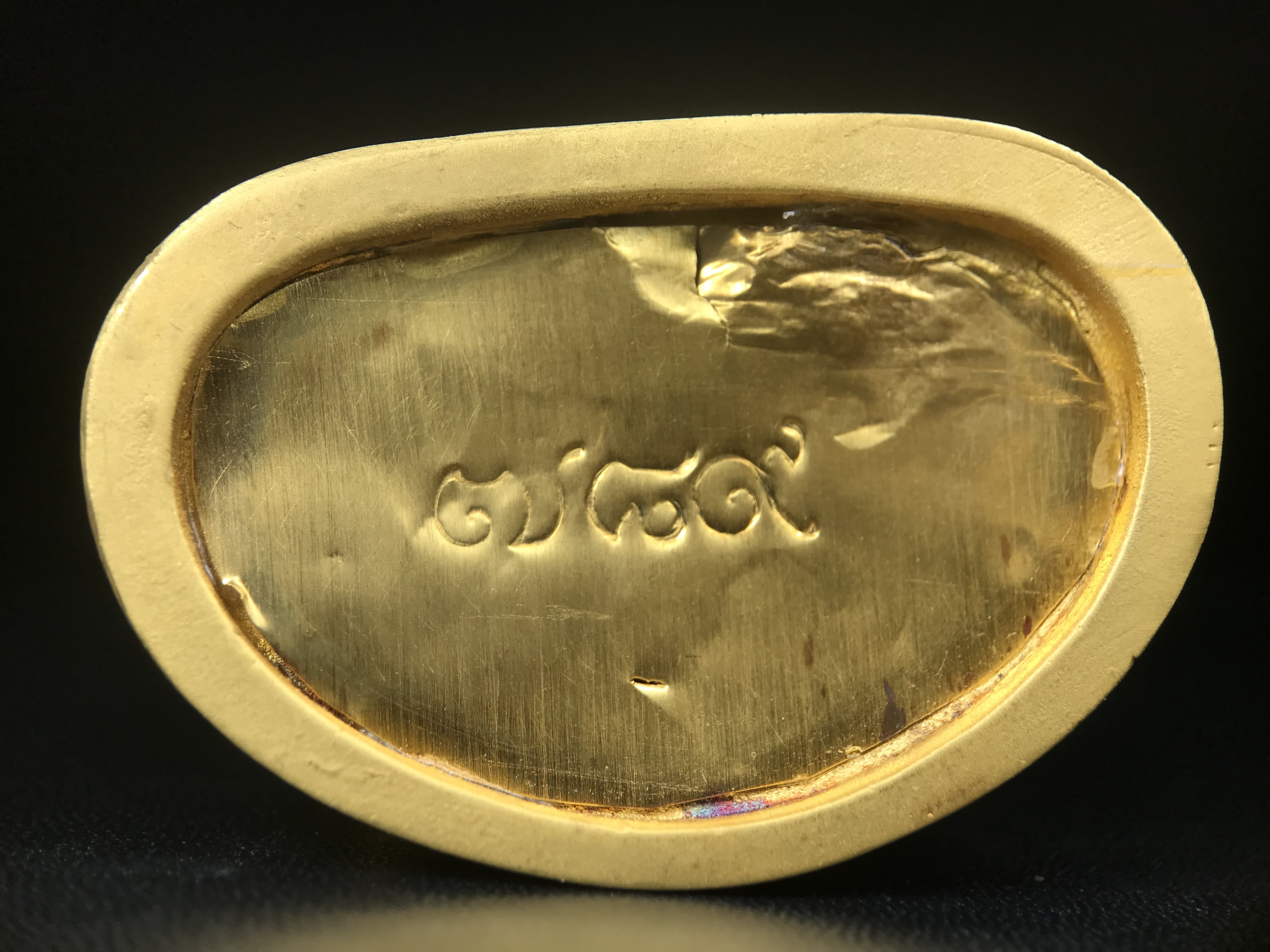 พระแก้วมรกต ภปร.(รุ่นแรก)ปี2545 รุ่นฉลองกรุงรัตนโกสินทร์ครบ 220 ปี หล่อลอยองค์ เนื้อทองคำบริสุทธิ์99.99% ขนาดบูชา 50*90 มม.(องค์หมายเลข ๗๘๙)(เลขมังกร 789 พลังแห่งความ มั่งคั่ง ร่ำรวย อำนาจ บารมี)สุดยอดมงคลแผ่นดินที่ควรเก็บรักษา บูชาเป็นมงคลชีวิต(หายากมาก)