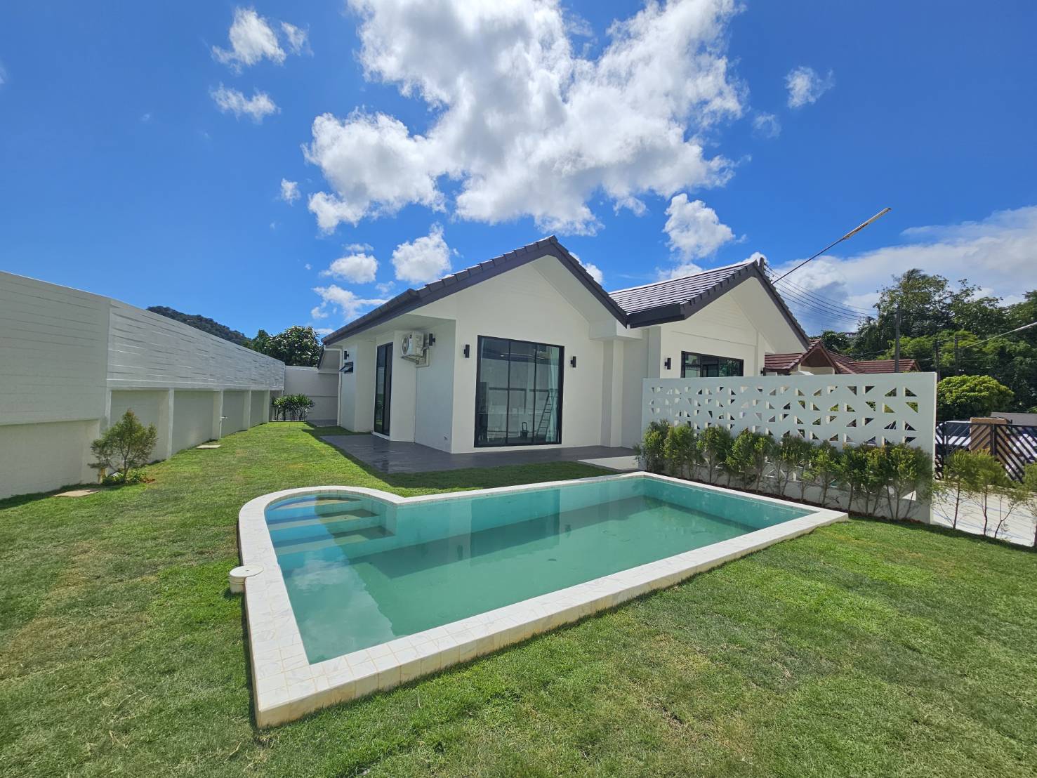 For Sales : Kathu, Private Pool Villa, 4 Bedrooms 2 Bathrooms