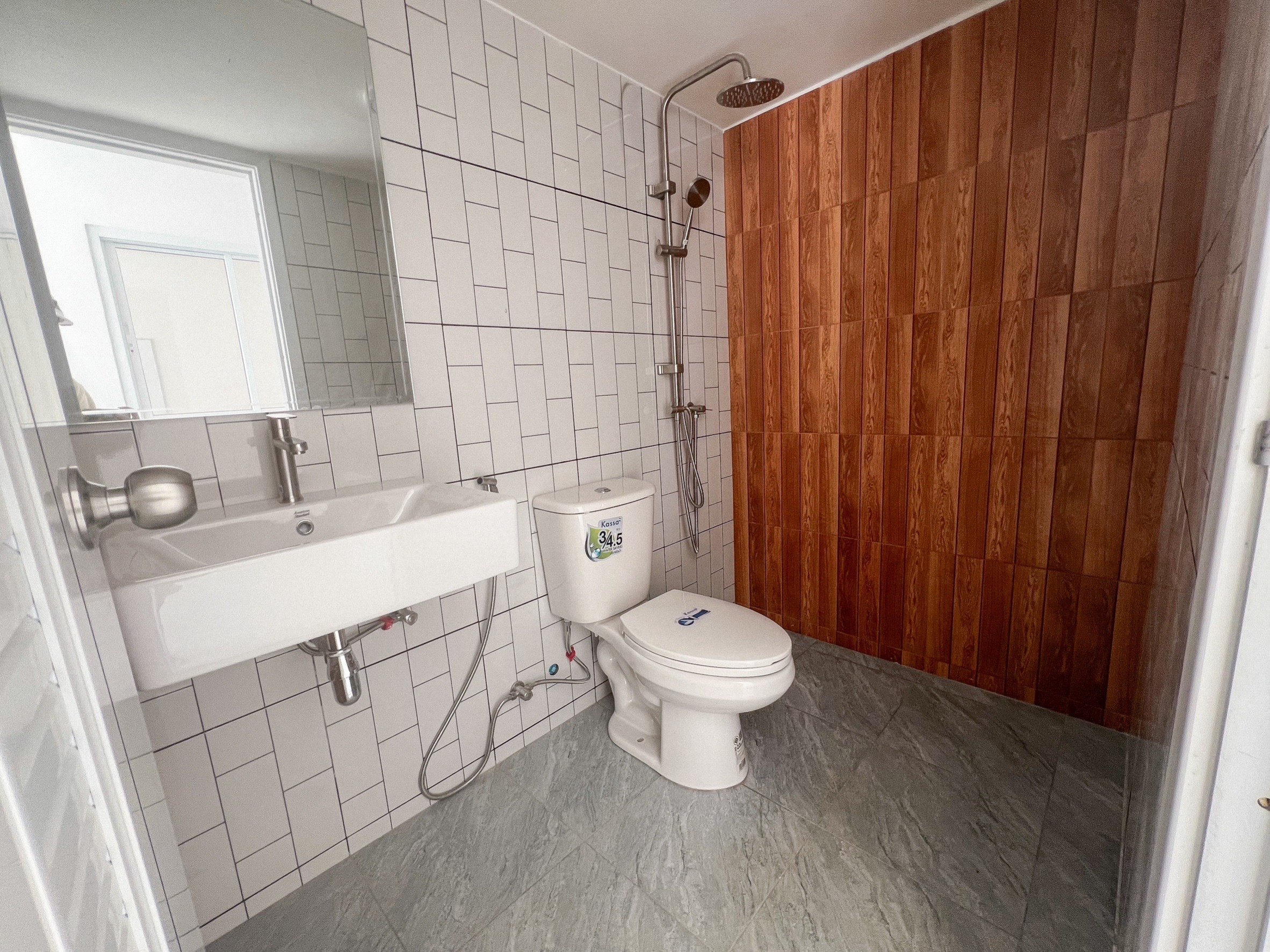 For Sale : Ratsada-Samkong, 2-Story Town Home, 3 Bedrooms 2 Bathrooms