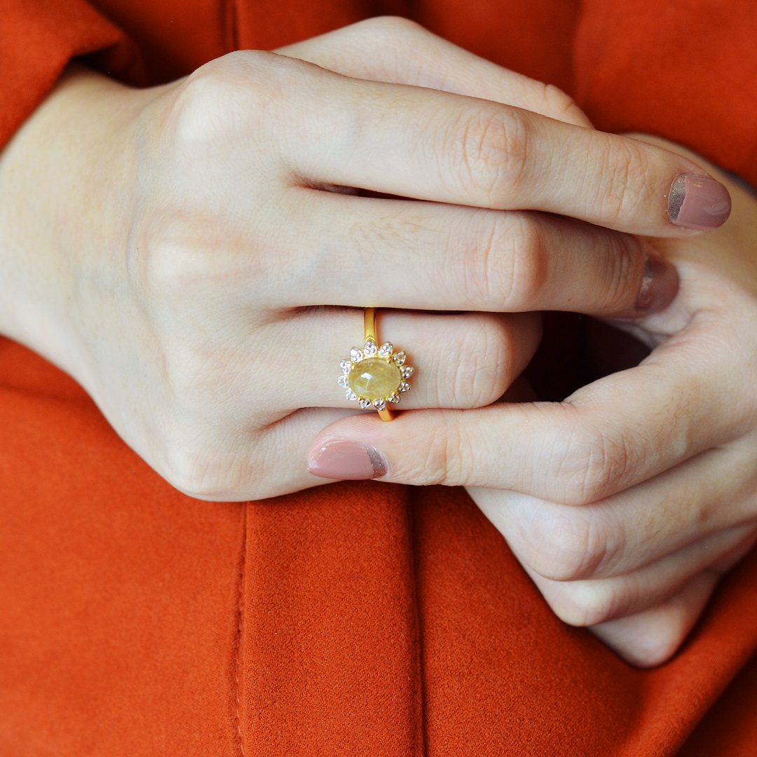 แหวนไหมทอง Golden Rutile Quartz ring