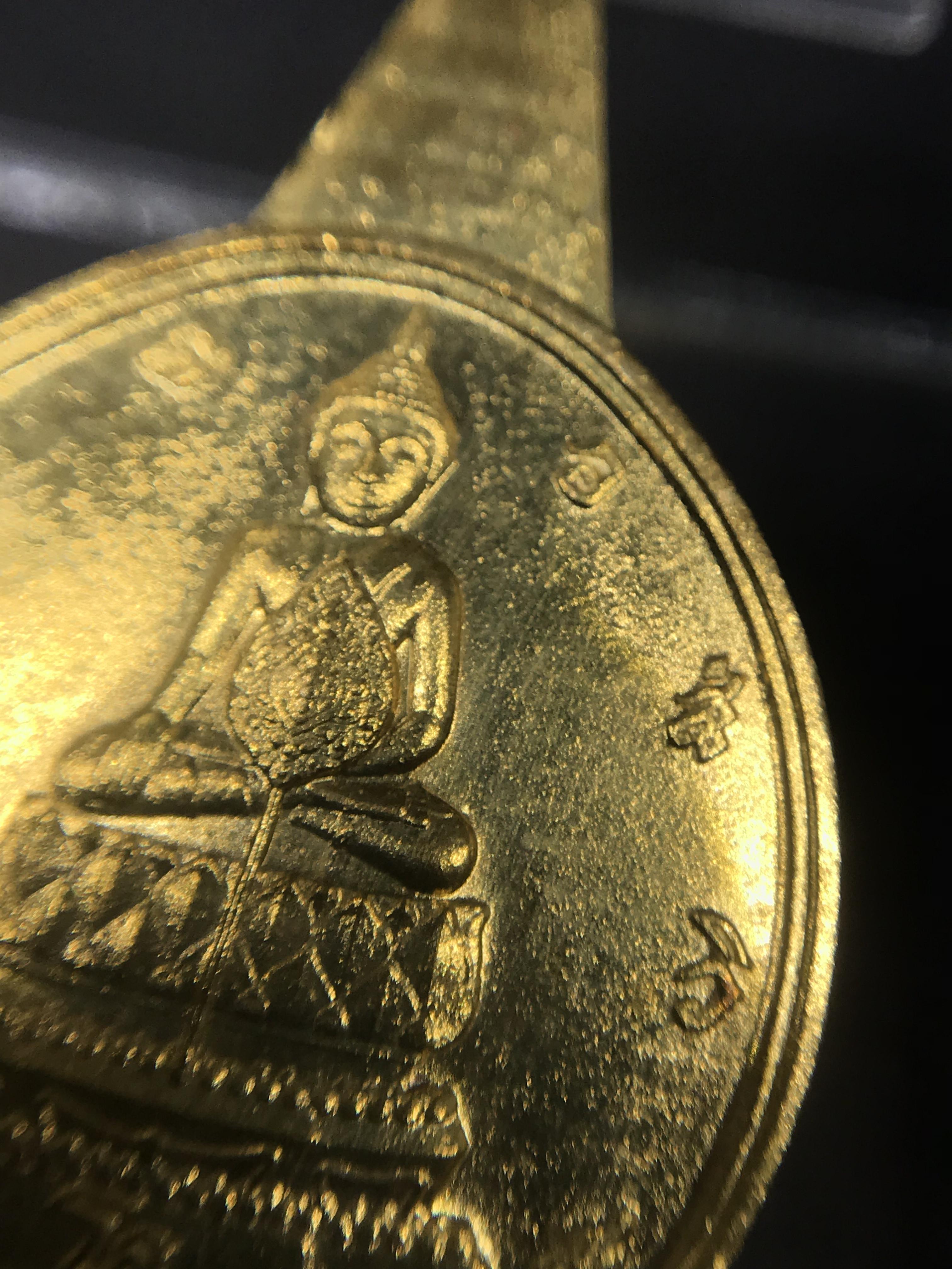 เหรียญพระชัยหลังช้าง หลัง สก. ปี 2535 เนื้อทองคำ(15กรัม)พร้อมกล่อง พิธีใหญ่ สภาพสวยเดิมๆ หายากมาก