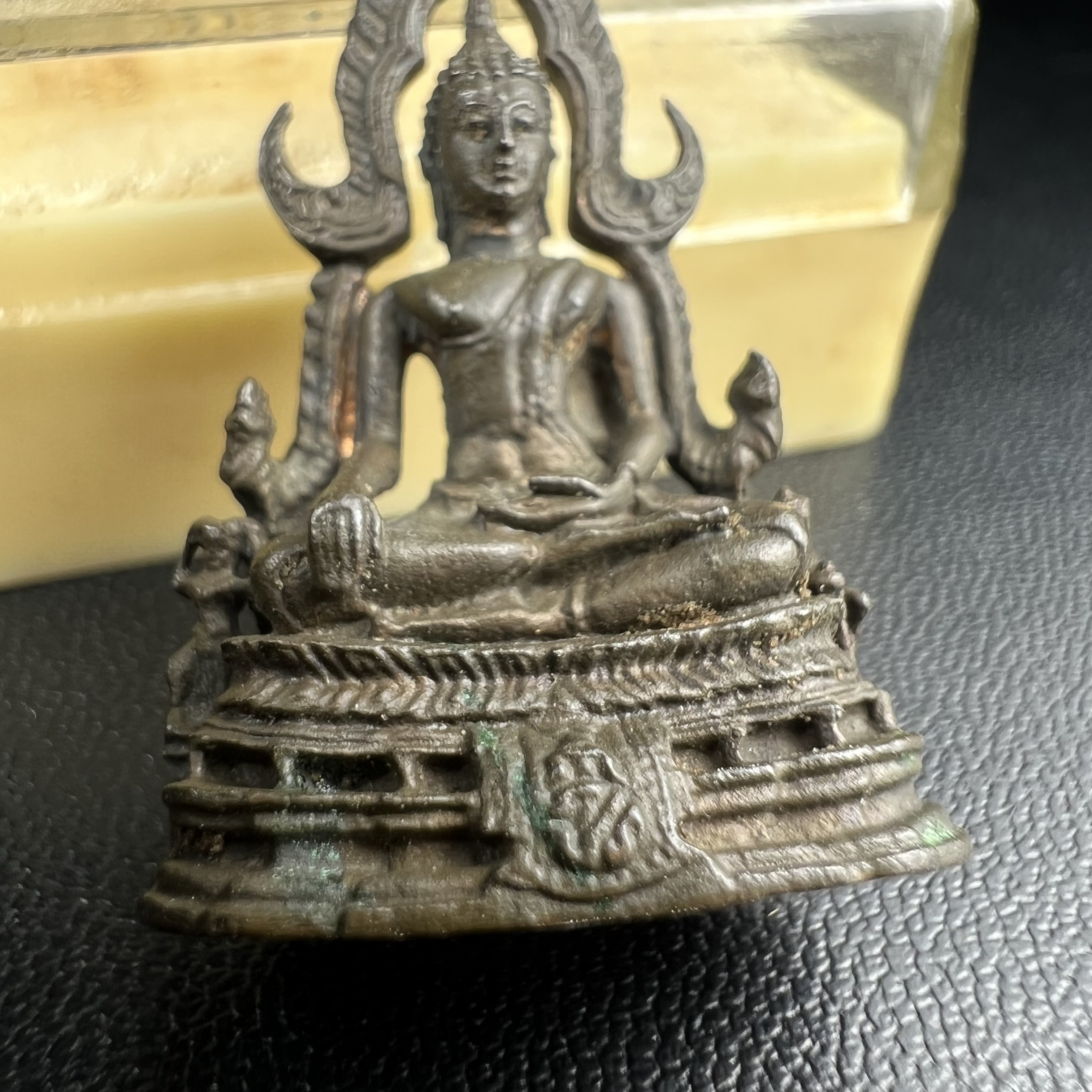 กริ่งพระพุทธชินราช ภปร. กองทัพภาคที่3จัดสร้าง ปี2517 เนื้อนวโลหะกล่องเดิม(คัดสภาพสวย)(หายาก)(ในหลวง ร.9 เสด็จในพิธี)