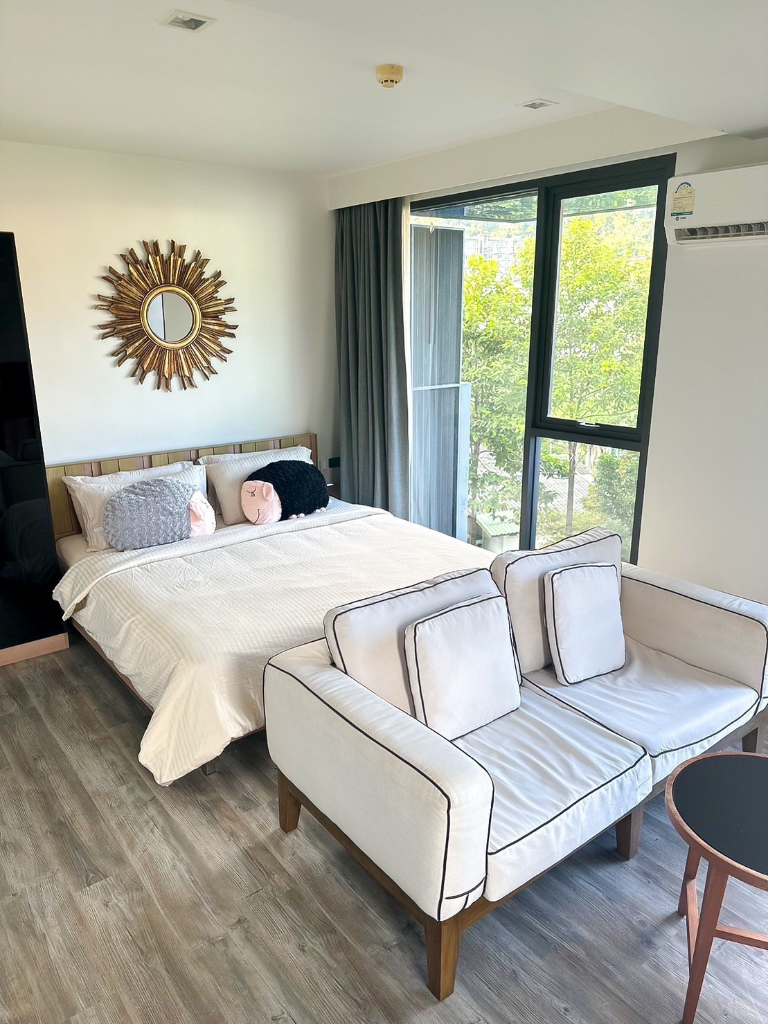 For Rent : Patong, The Deck Condominium, 1 Bedroom 1 Bathroom, 5th flr.