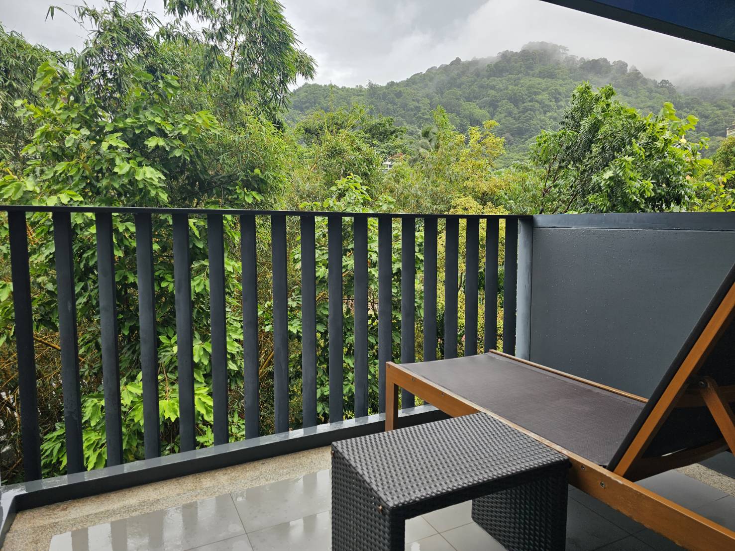 For Rent : Patong, The Deck Condominium, 1 Bedroom 1 Bathroom, 4th flr.