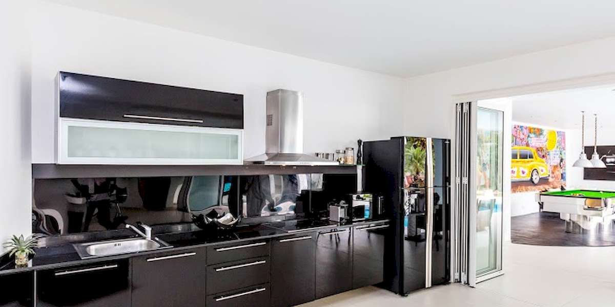 For Rent : Thalang, Stylish Pool Villa, 4 bedrooms 4 bathrooms