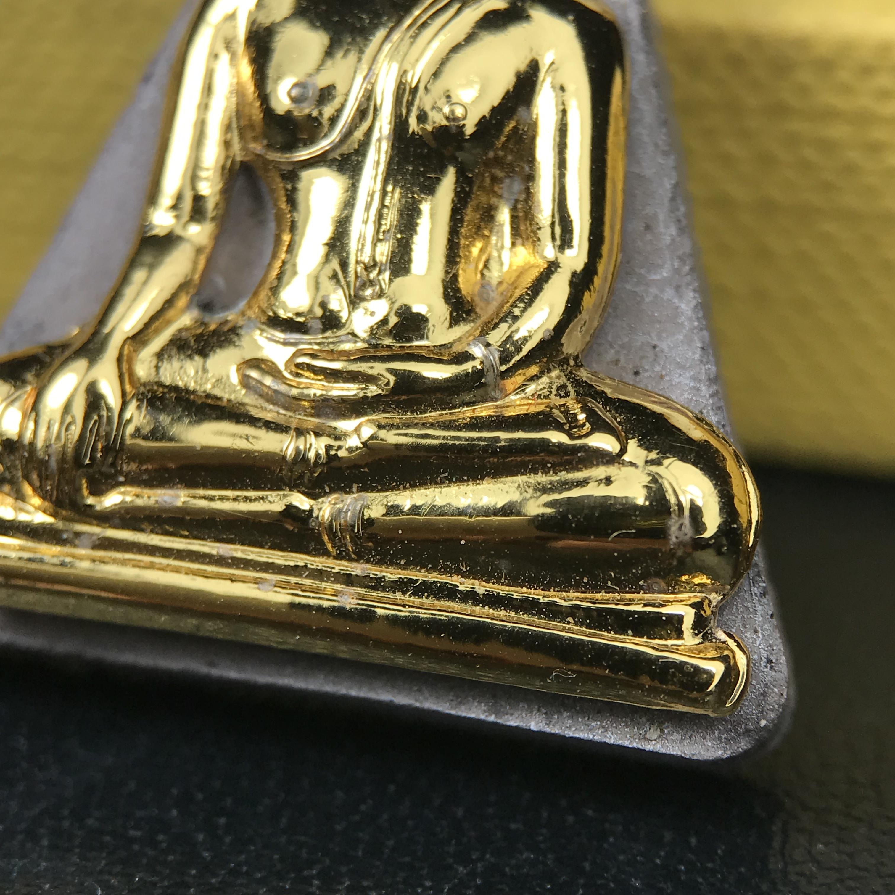 พระพุทธมหาสุวรรณปฏิมากร (หลวงพ่อทองคำ) หลังตรามหามงคลเฉลิมพระชนมพรรษา 80 พรรษา รัชกาลที่9 วัดไตรมิตรวิทยาราม กรุงเทพฯ ปี 2550 พระพิมพ์หน้าทองคำ(หายาก 1 ใน 999 องค์)