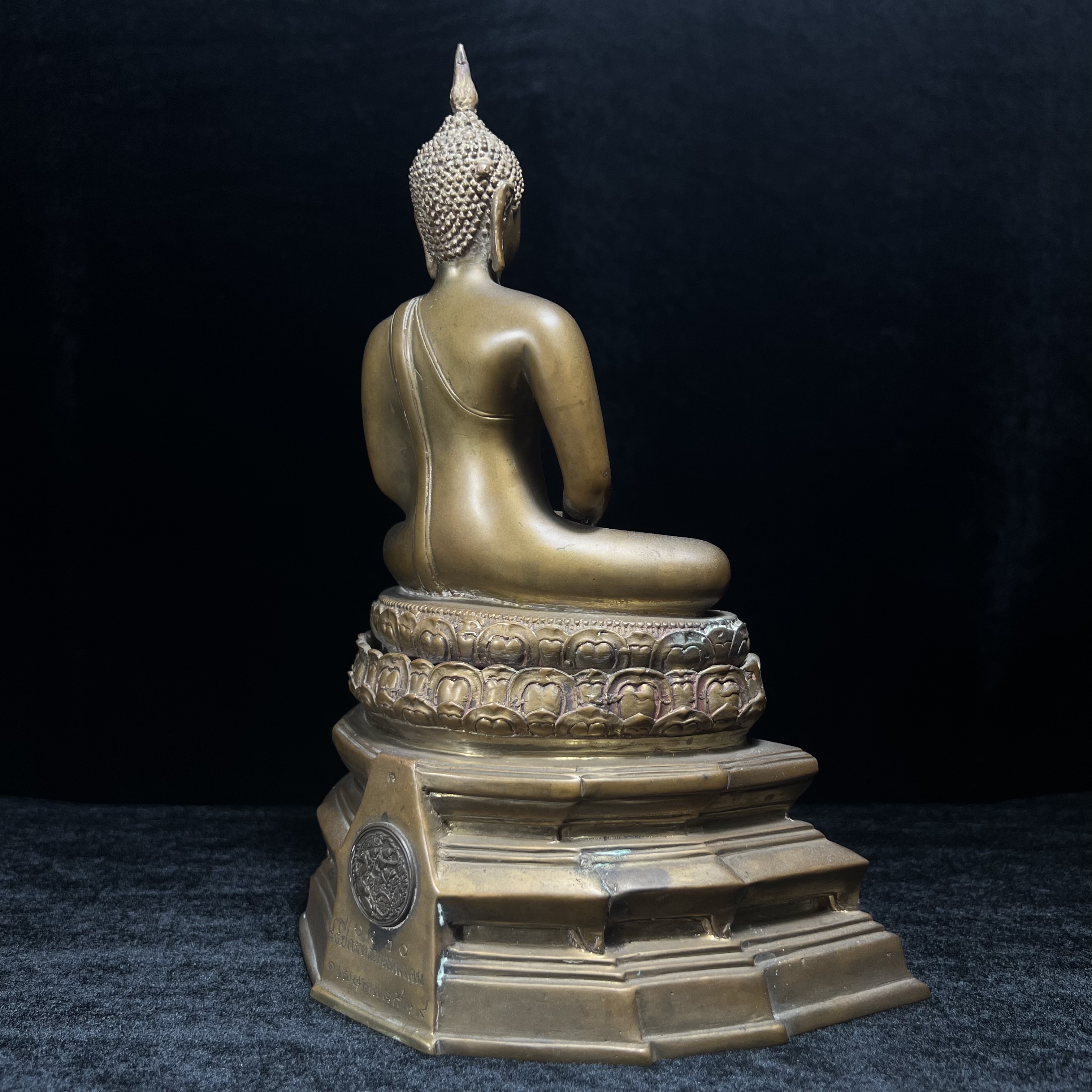 พระพุทธคมนาคมบพิธ (พระพุทธสิหิงค์จำลอง) ภปร. ครบรอบ 84 ปี กระทรวงคมนาคม พ.ศ.2539 หน้าตัก 5 นิ้ว เนื้อลำอู่แดง(หายาก)