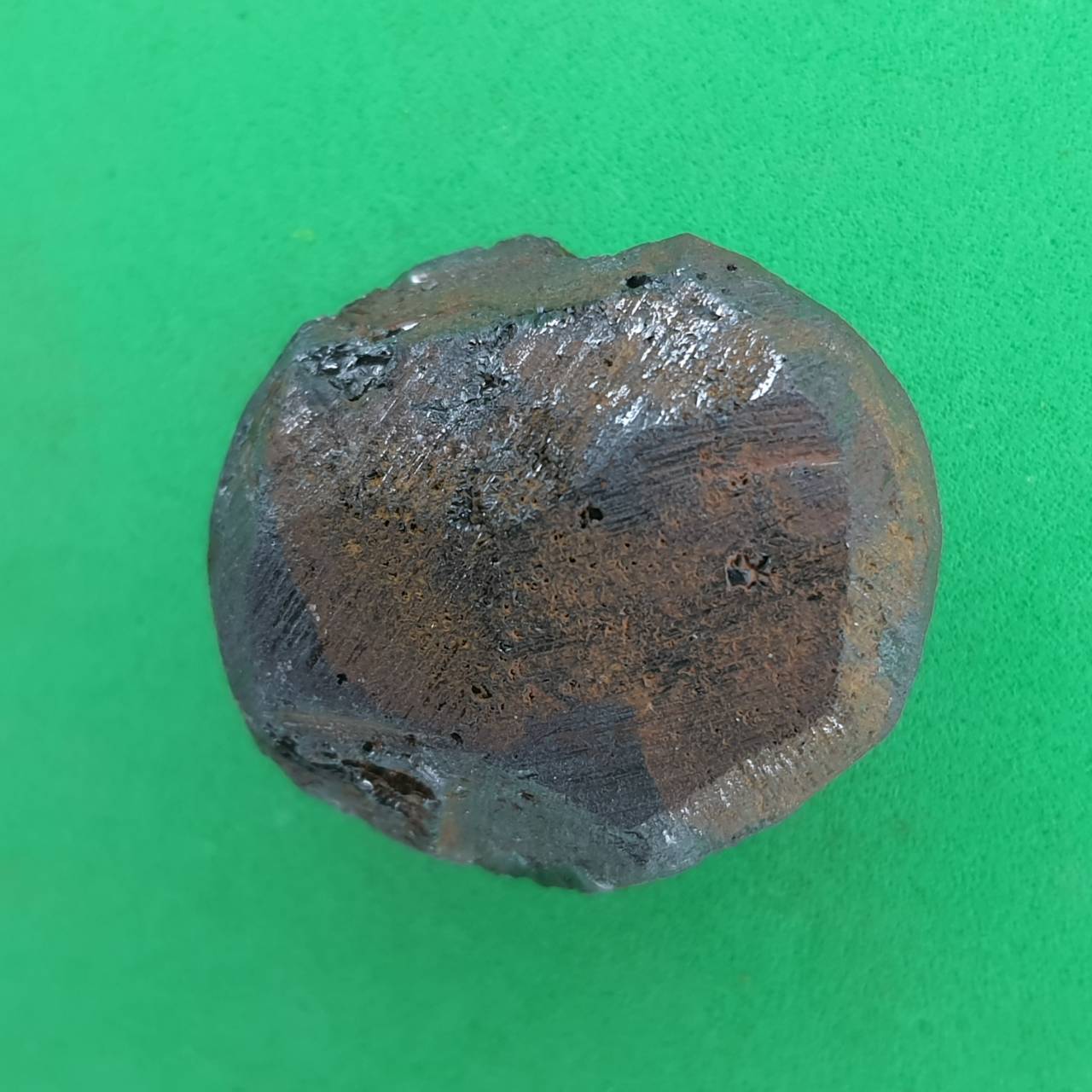 ของป้องกัน เหล็กไหลงอก เขาอึมครึม ของแท้