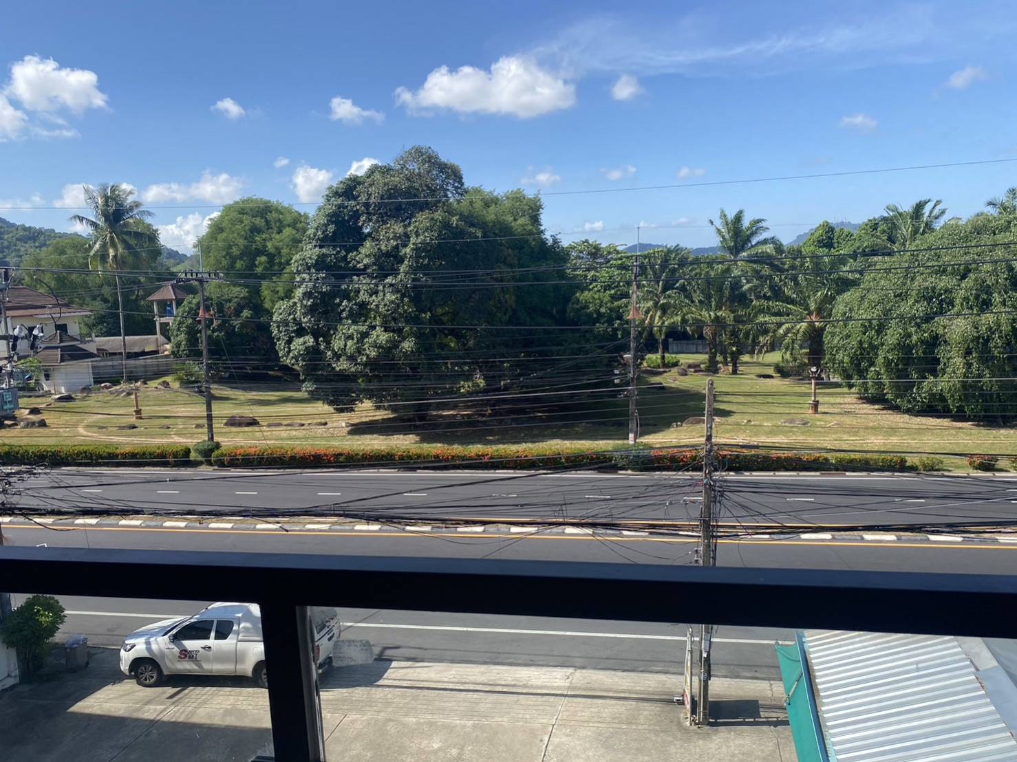 For Sales : Chaofah, 3-Storey Commercial Building, 3 Bedrooms 4 Bathrooms