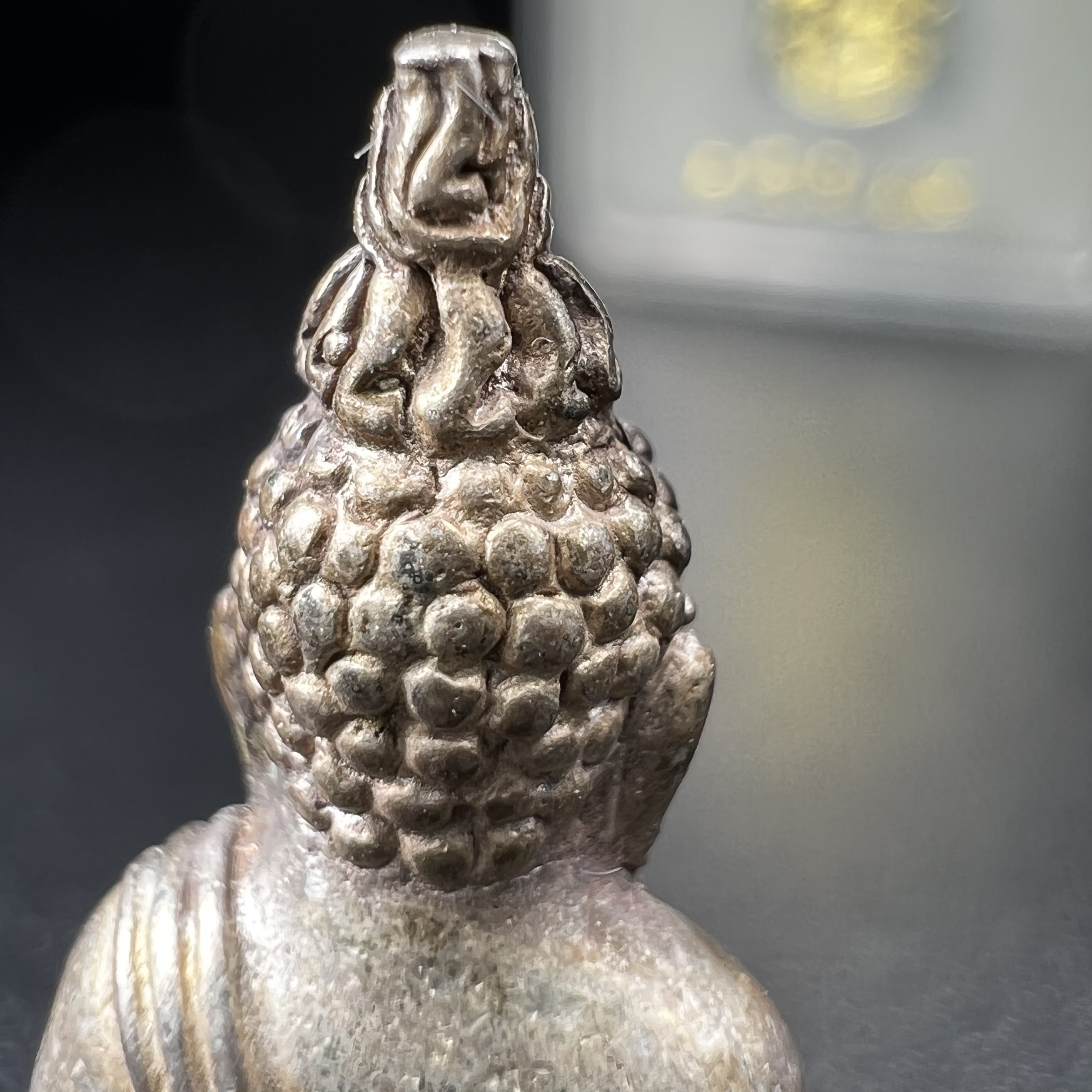 พระกริ่งไพรีพินาศ รุ่น ภปร. ราชวิทยาลัย ปี2535 เนื้อเงิน(สภาพผิวเดิมแบบนิยม เข้มขลังทรงอนุภาพ)(ตอกโค้ดพระนามย่อ ญสส ใต้เศวตรฉัตร และ พระปรมาภิไธยย่อ ภปร.)(1ใน2535องค์)