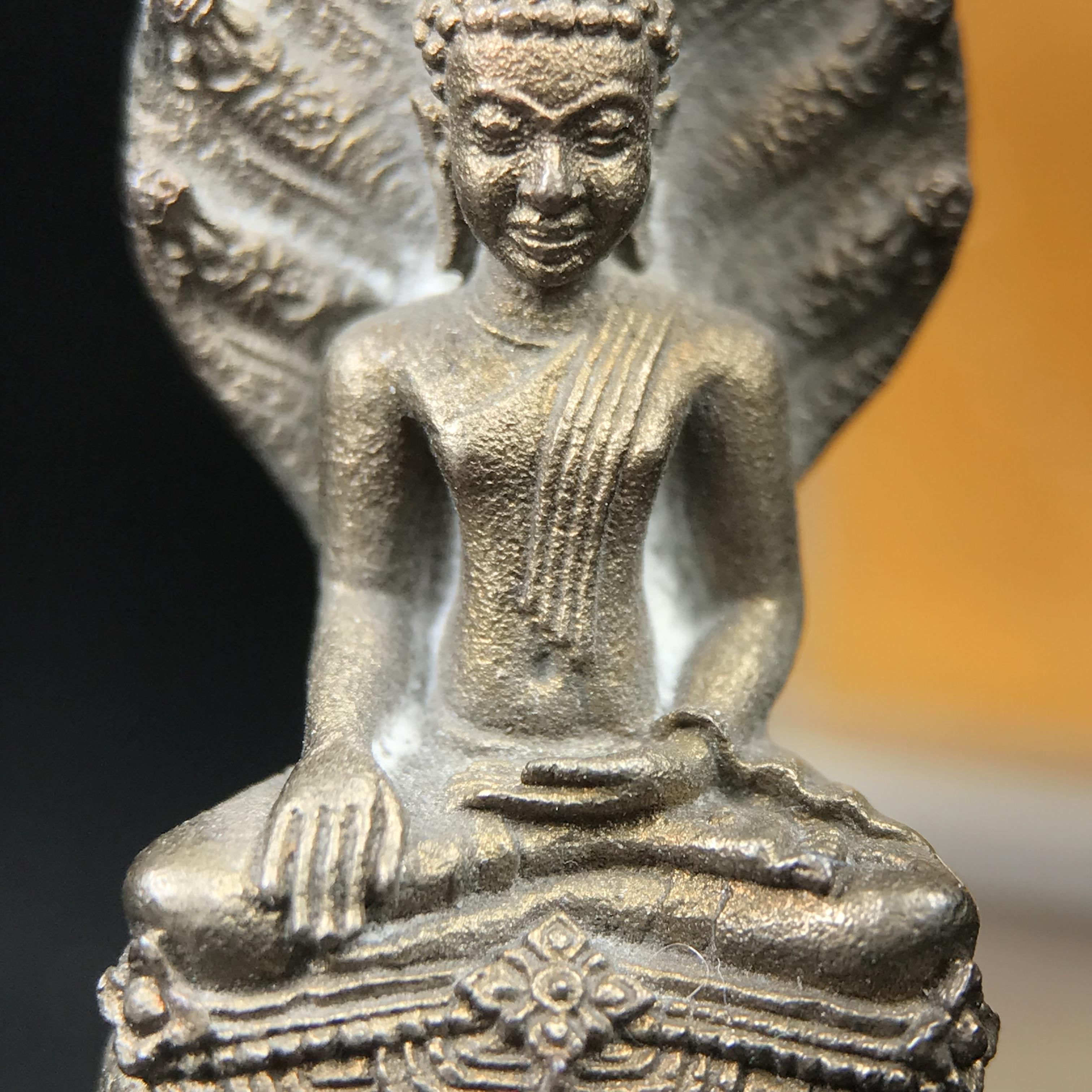 พระพุทธรูปนาคปรกปางมารวิชัย สธ. เนื่องวโรกาสสมเด็จพระเทพรัตนราชสุดาฯทรงเจริญพระชนมายุครบ 3รอบ ปี2534 พระกริ่งนวโลหะ พิธีพุทธาภิเษก ณ วัดบวรนิเวศวิหาร โดยมีสมเด็จพระญาณสังวรสมเด็จพระสังฆราชเป็นองค์ประธาน(พิธีใหญ่ มวลสารดี พุทธศิลป์งดงาม)อุดมวลสารผงจิตรลดา