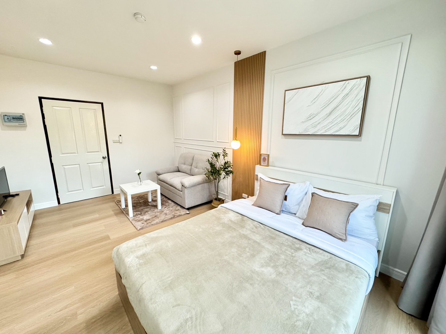 For Rent : Wichit, The Best Point Panwa, 1 Bedroom 1 Bathroom, 2nd flr.just 500 meter to Panwa beach