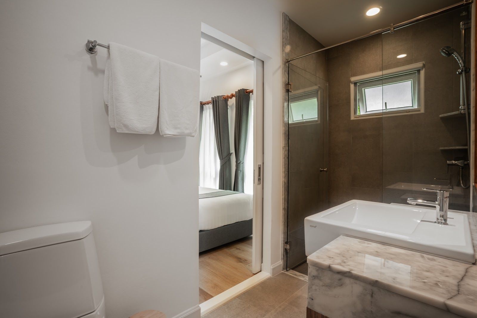 For Rent : Rawai, Luxury Private Pool Villa, 3 bedrooms 3 Bathrooms, Pool view.