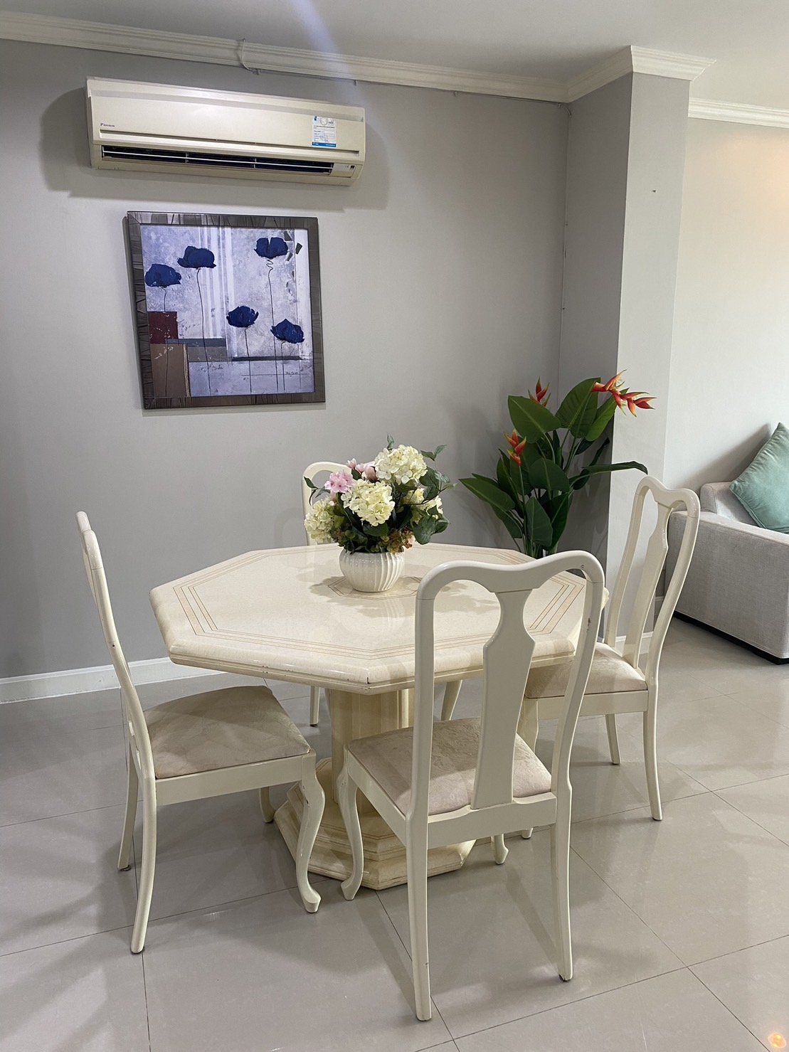 For Rent : Kathu, The Heritage Condo, 2 Bedroom 3 Bathroom, 2nd flr.