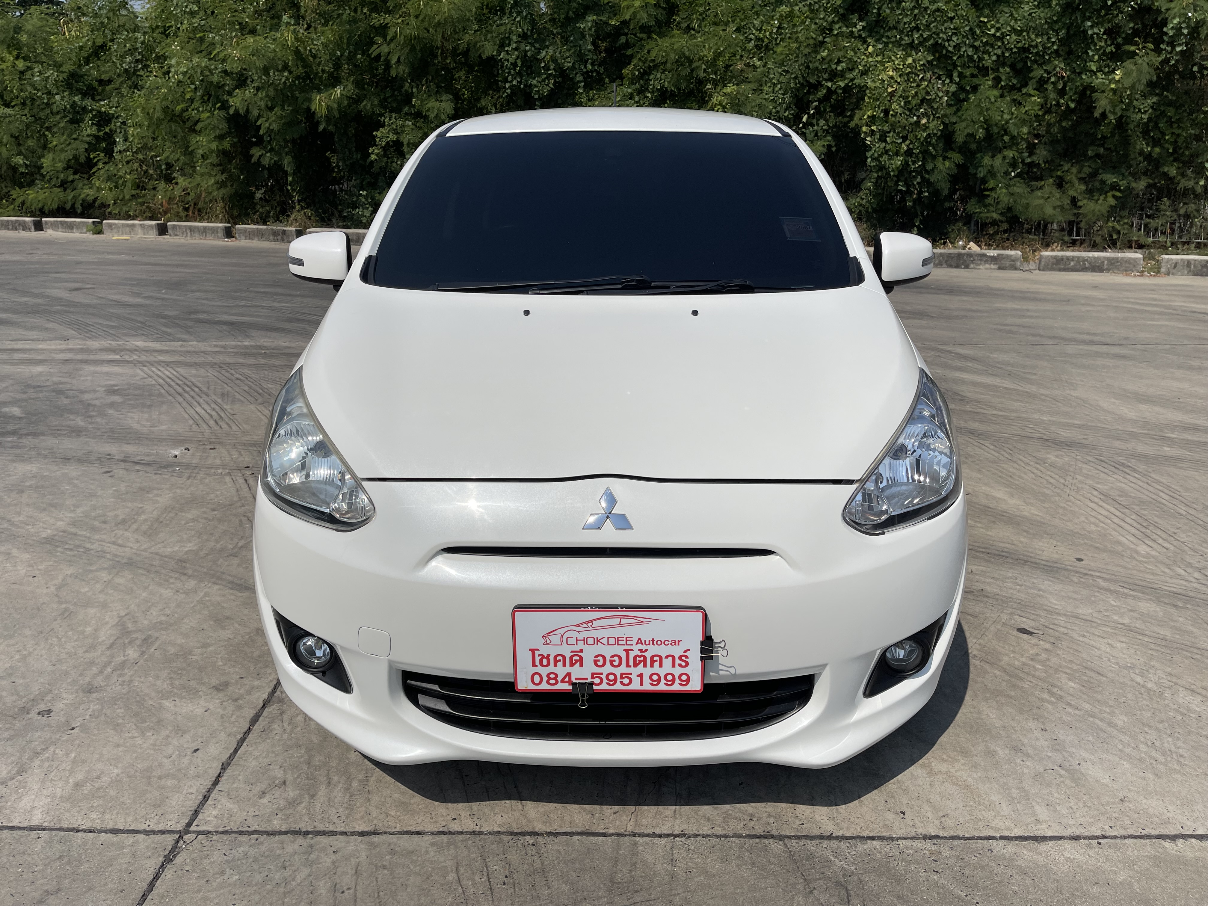 Mitsubishi Mirage 1.2 GLS At 2015 ขาว