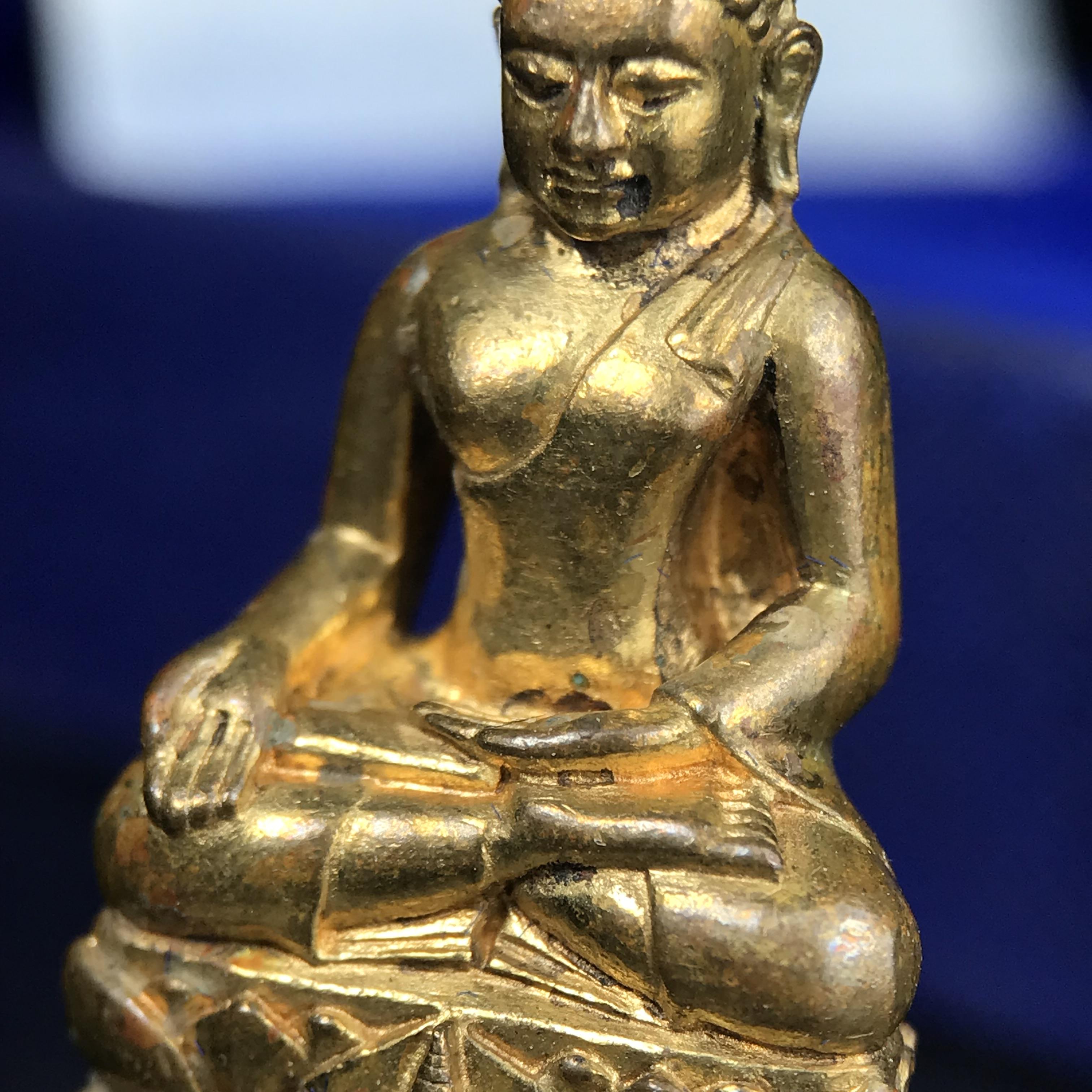 พระกริ่งไพรีพินาศ บรรจุเหล็กไหล ครั้งแรกและครั้งเดียวในประวัติศาสตร์ เฉลิมพระเกียรติ พระบาทสมเด็จพระเจ้าอยู่หัวรัชกาลที่9 พระชนมพรรษา 6 รอบ ปี2542 เนื้อสัมฤทธิ์(บรรจุเหล็กไหล)ดีนอก-ดีใน พิธีใหญ่ มวลสารเด่น (หายาก)***กล่องบรรจุเก่าชำรุดตามรูป***