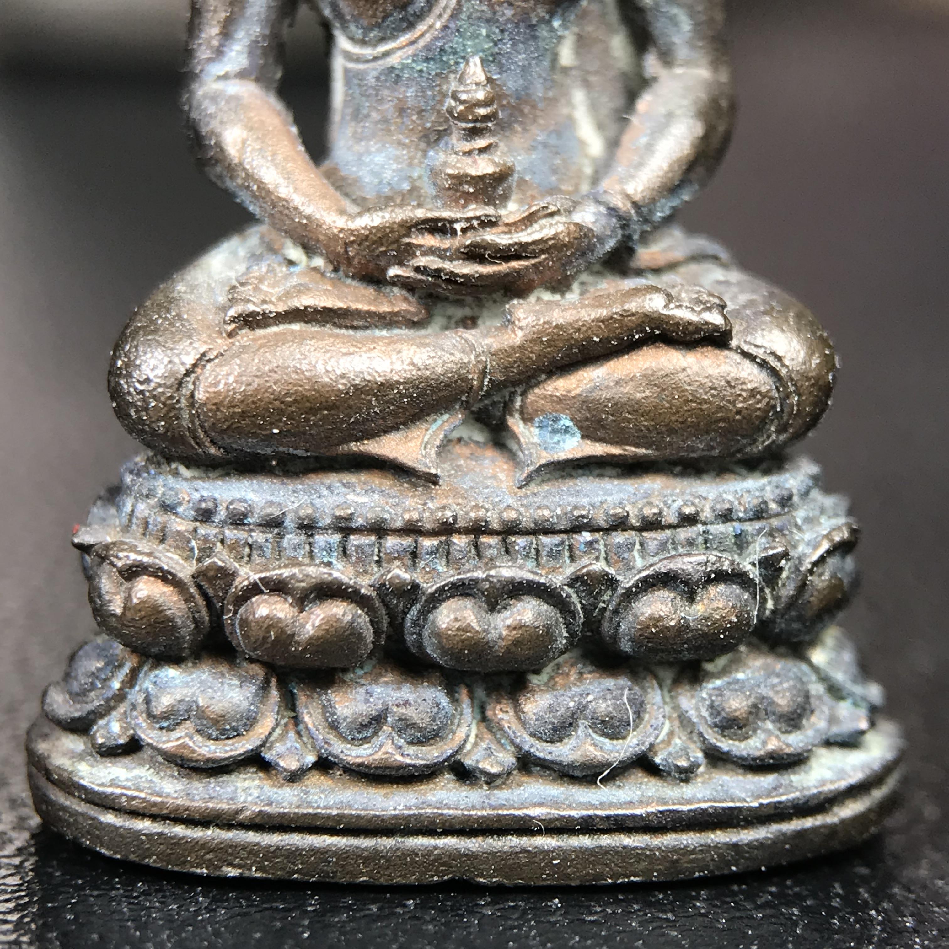 พระกริ่ง-พระชัยวัฒน์อธิบดี ปี2525 ของดีอัยการ (มีไว้บูชาเลื่อนยศเลื่อนตำแหน่งทุกท่าน)(1ใน 2525 ชุด)****ชุดหมายเลข ๗๘๖ ****มียศ มีบารมี สมกับความหมายของนาม พระกริ่งอธิบดี “พระกริ่งผู้เป็นใหญ่ในหมู่พระกริ่งทั้งหลาย”