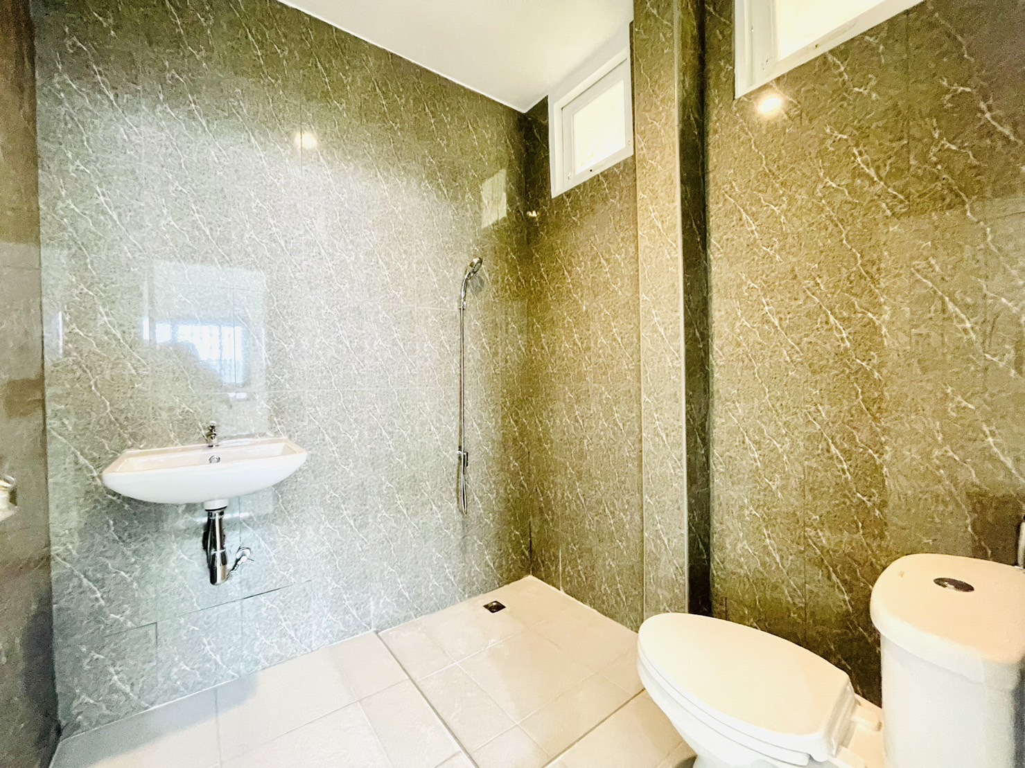 For Sales : Kohkeaw, Town Home @Chaofa Garden Home, 3 Bedrooms 2 Bathrooms