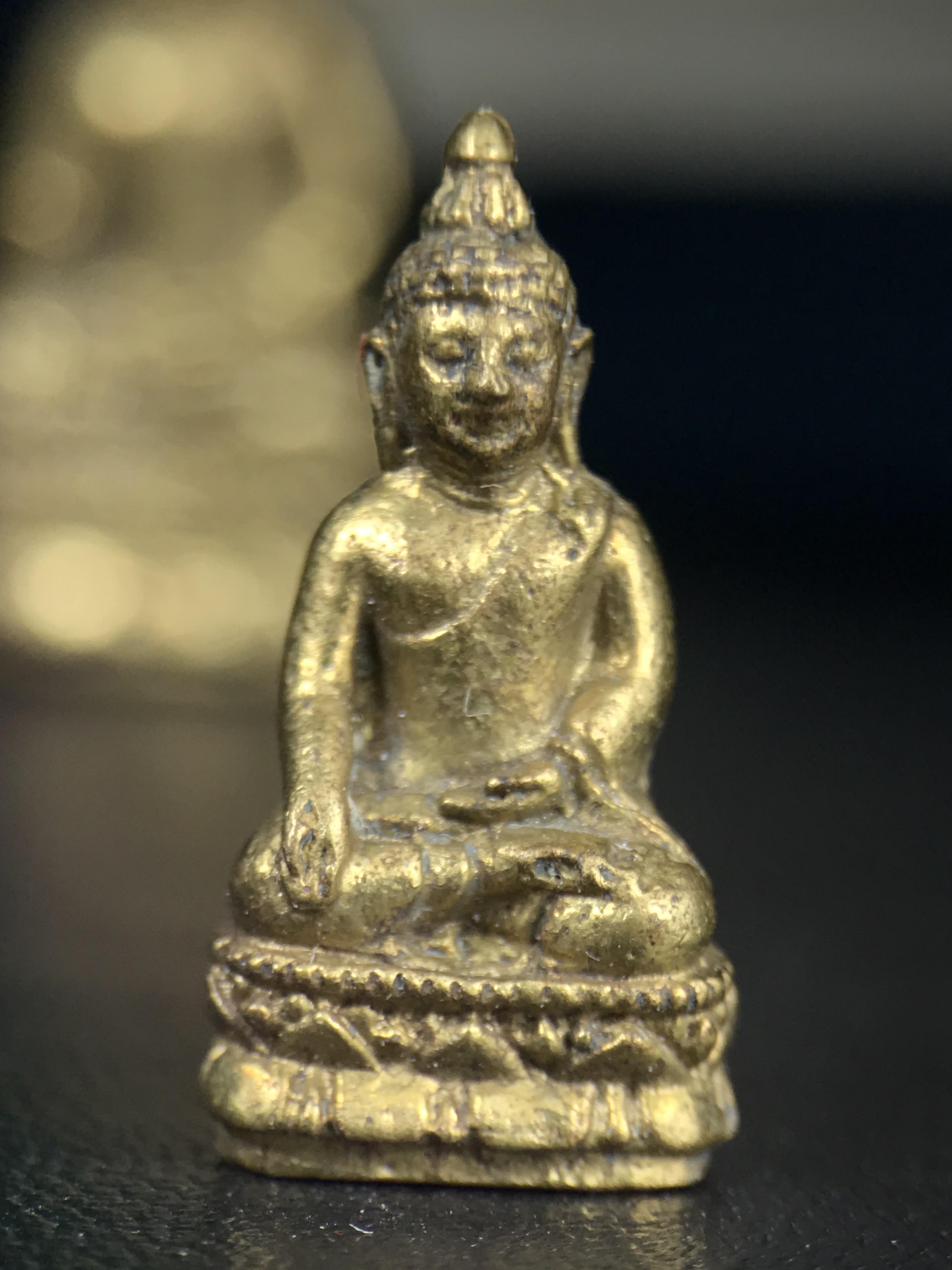 พระกริ่ง-พระชัยวัฒน์ไพรีพินาศ วัดบวรนิเวศวิหาร รุ่นผ้าป่าสิงห์บุรีปี2528(ชนวนมวลสารไพรีรุ่นแรก)(1ใน1500ชุด)สภาพสวยพร้อมกล่องบรรจุเดิมชุดกรรมการรับพระราชทานจากสมเด็จพระเทพในวโรกาสเด็จพระราชดำเนินทรงประกอบพิธีวางศิลาฤกษ์พระอุโบสถวัดตรีทศเทพวรวิหาร(หายากมาก)