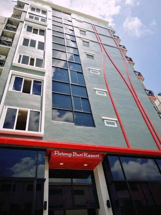 For Sale : Patong, Luxury Patong Resort , 45 Rooms, 10 floors with Swimming pool.