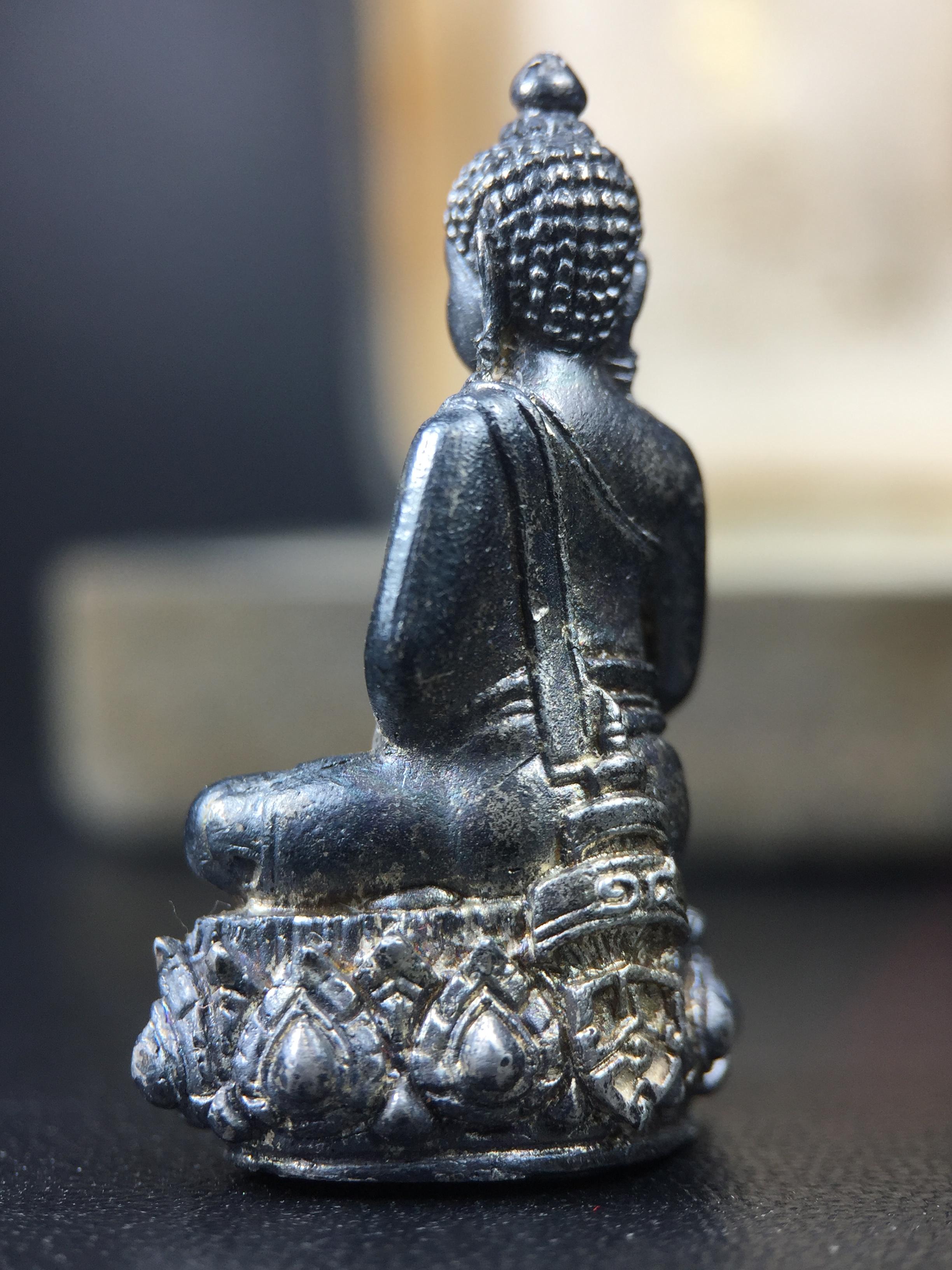 พระกริ่งวาสนา 80 พรรษา สมเด็จพระสังฆราช (วาสน์) วัดราชบพิธฯ ปี2521 เนื้อเงิน(ตอกหมายเลข)(ตอกโค๊ตพระปิดตา) โดยมีหลวงปู่โต๊ะ วัดประดู่ฉิมพลีร่วมปลุกเสก สภาพผิวเดิม สวยจัด แชมป์ๆพร้อมกล่องบรรจุเดิม(หายาก)