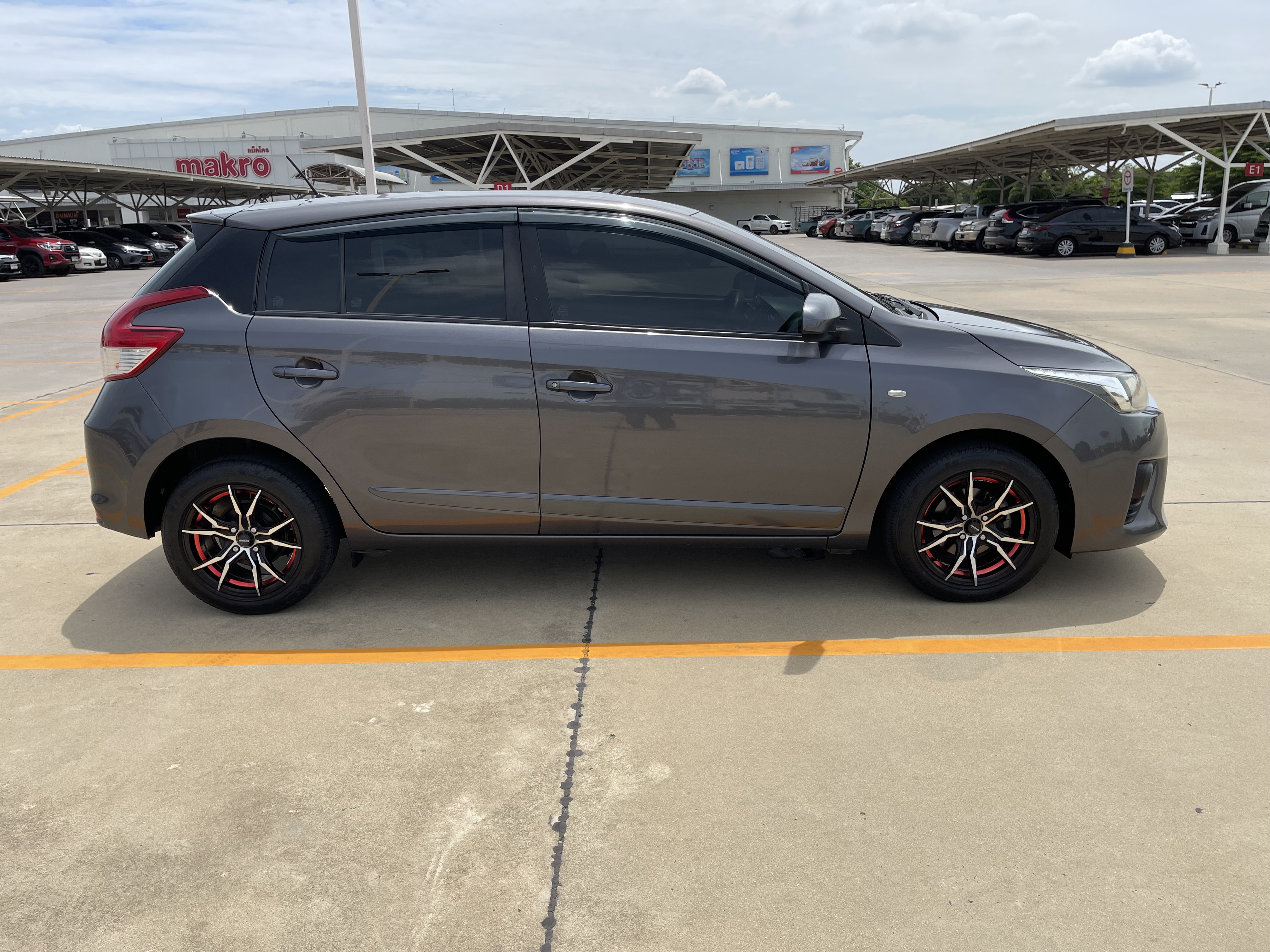 Toyota Yaris 1.2 E At 2014 เทาดำ