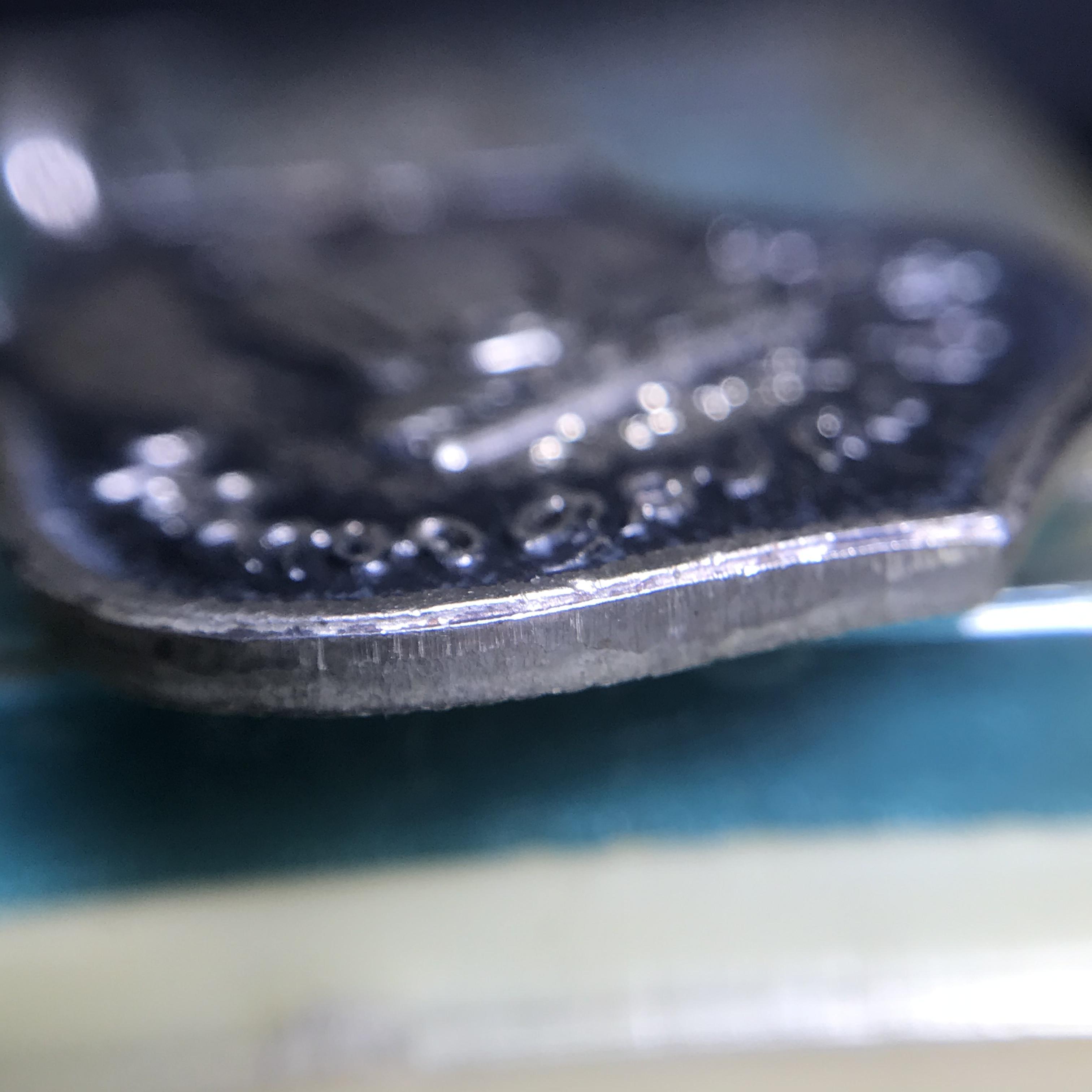 เหรียญในหลวงทรงผนวช กองทัพภาคที่3 ปี2517 เนื้อเงิน(ในหลวงรัชกาลที่9เสด็จในพิธี)(คัดสภาพสวย ผิวเดิม เส้นวงเดือนวิ่งคมชัด สวยมาก)(1ใน2000เหรียญ)