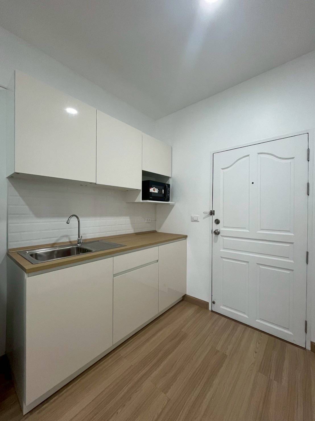For Sales : Phanason Green Place Condominium, 1 Bedroom 1 Bathroom, 2nd flr.