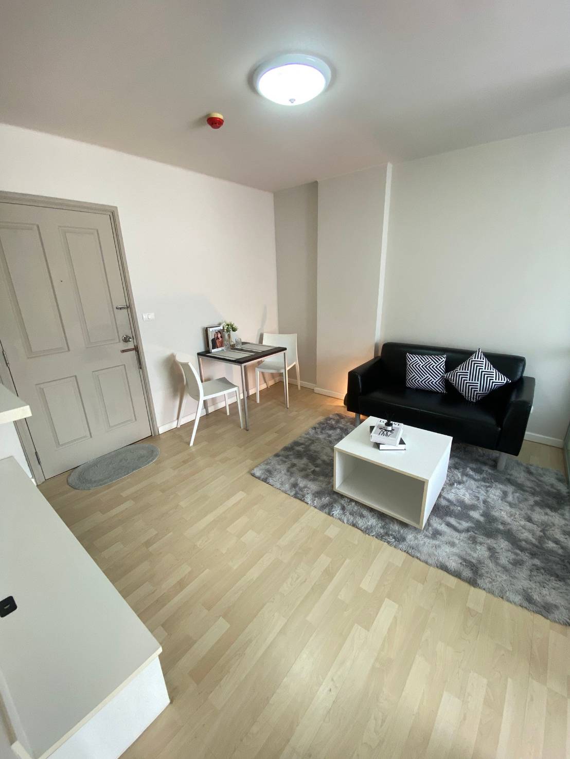 For Rent : D condo Kathu-Patong, 1 Bedroom 1 Bathroom, 8th flr.