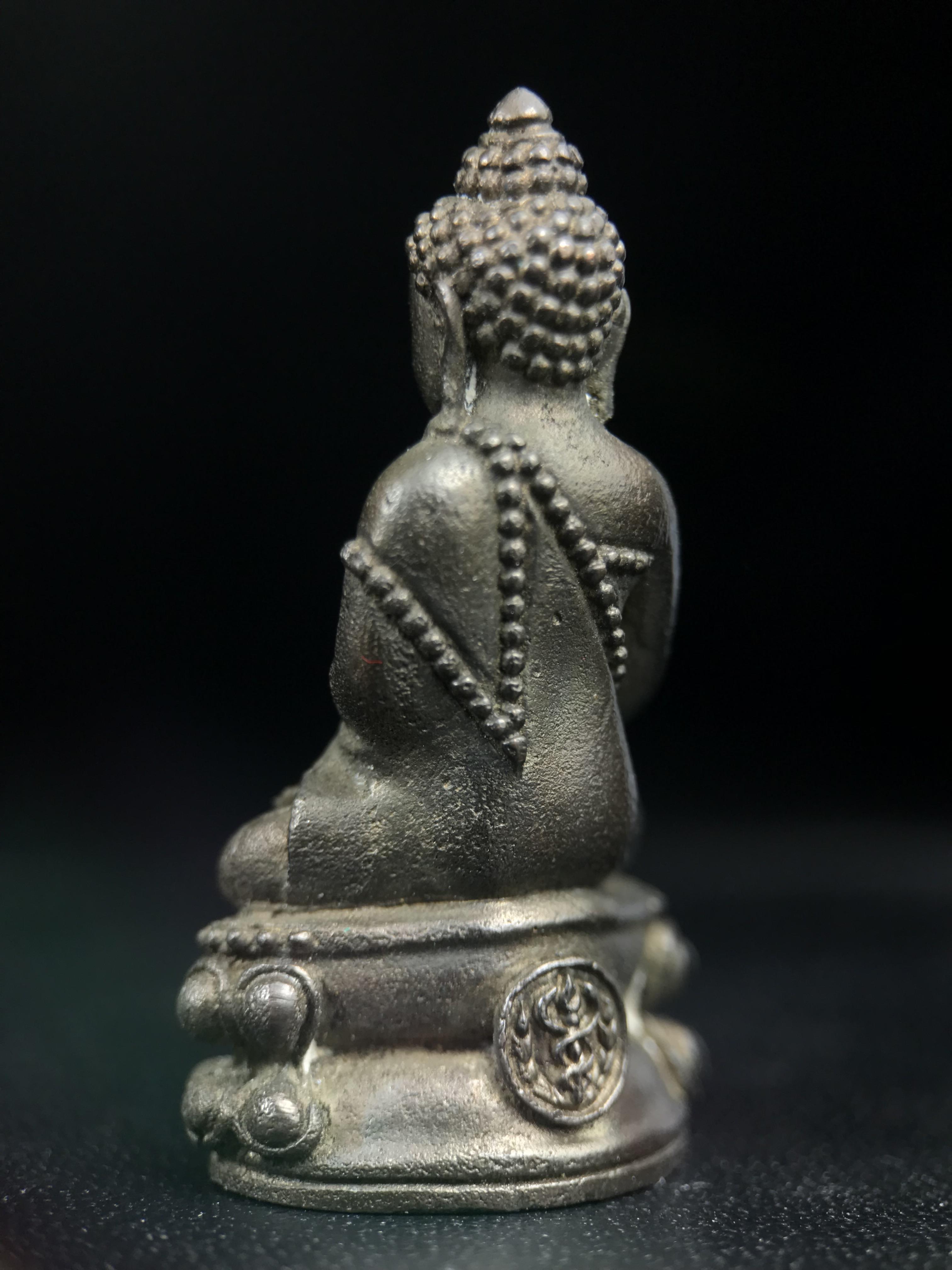 พระกริ่งศิรากาศ ภปร.(พระกริ่งคุ้มเกล้า)วัตถุมงคล"คุ้มเกล้าฯ" มูลนิธิ “คุ้มเกล้า” ในพระบรมราชูปถัมภ์ จัดสร้าง โรงพยาบาลภูมิพล เนื้อนวโลหะ(พิมพ์หน้าไทย)(ในหลวงรัชกาลที่9เสด็จเททอง)(พิธีใหญ่)(นิยม)