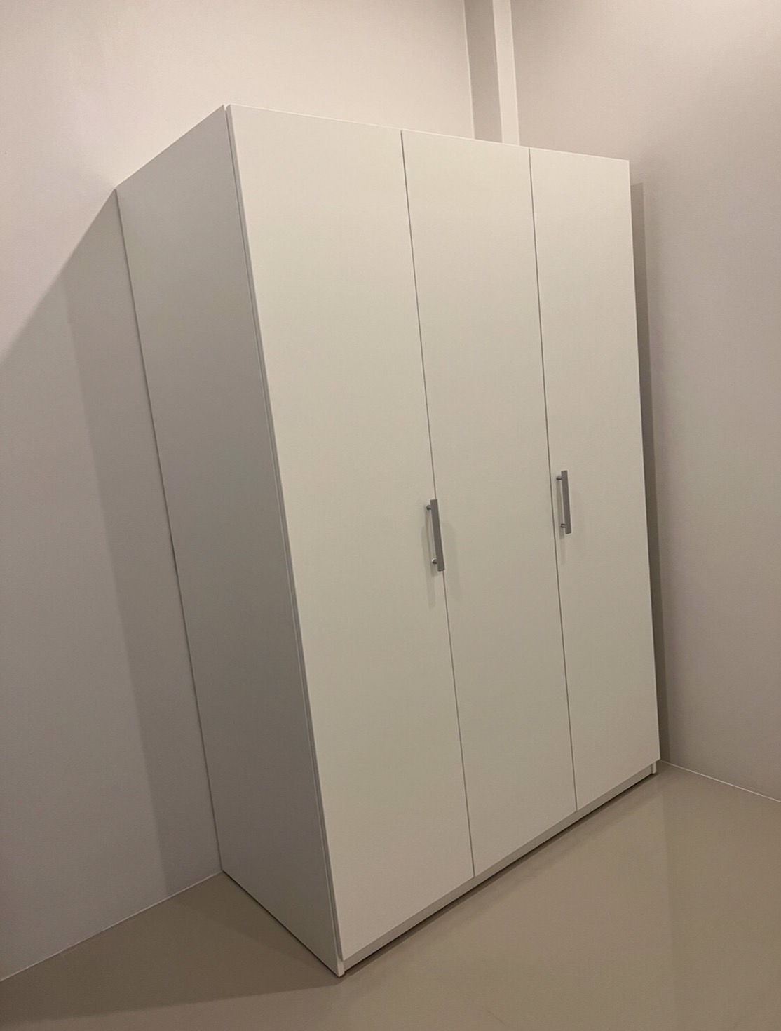 For Rent : 2-Storey Town home near Super Cheap Market, 3 Bedroom 3 Bathroom