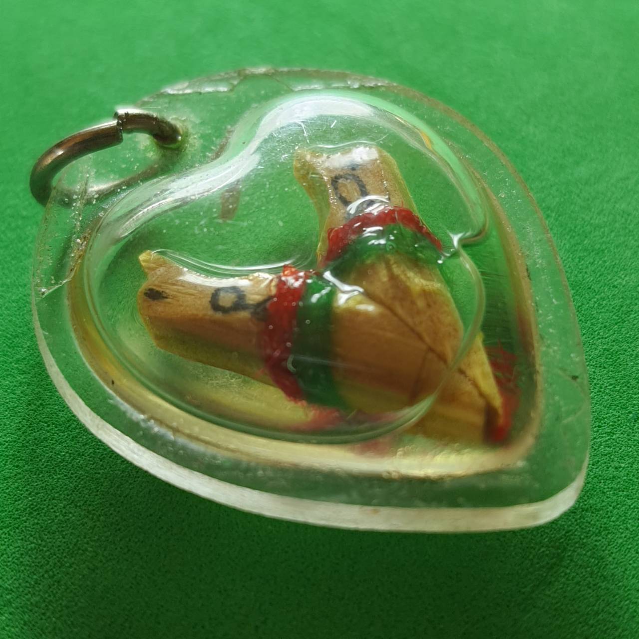 ของเสน่ห์ สาริกาแช่น้ำมันมนต์ สาริกาลิ้นทอง สาริกามหาเสน่ห์ สาริกาค้าขาย สาริกาไม้ สาริกามหาลาภ สาริกาให้โชค