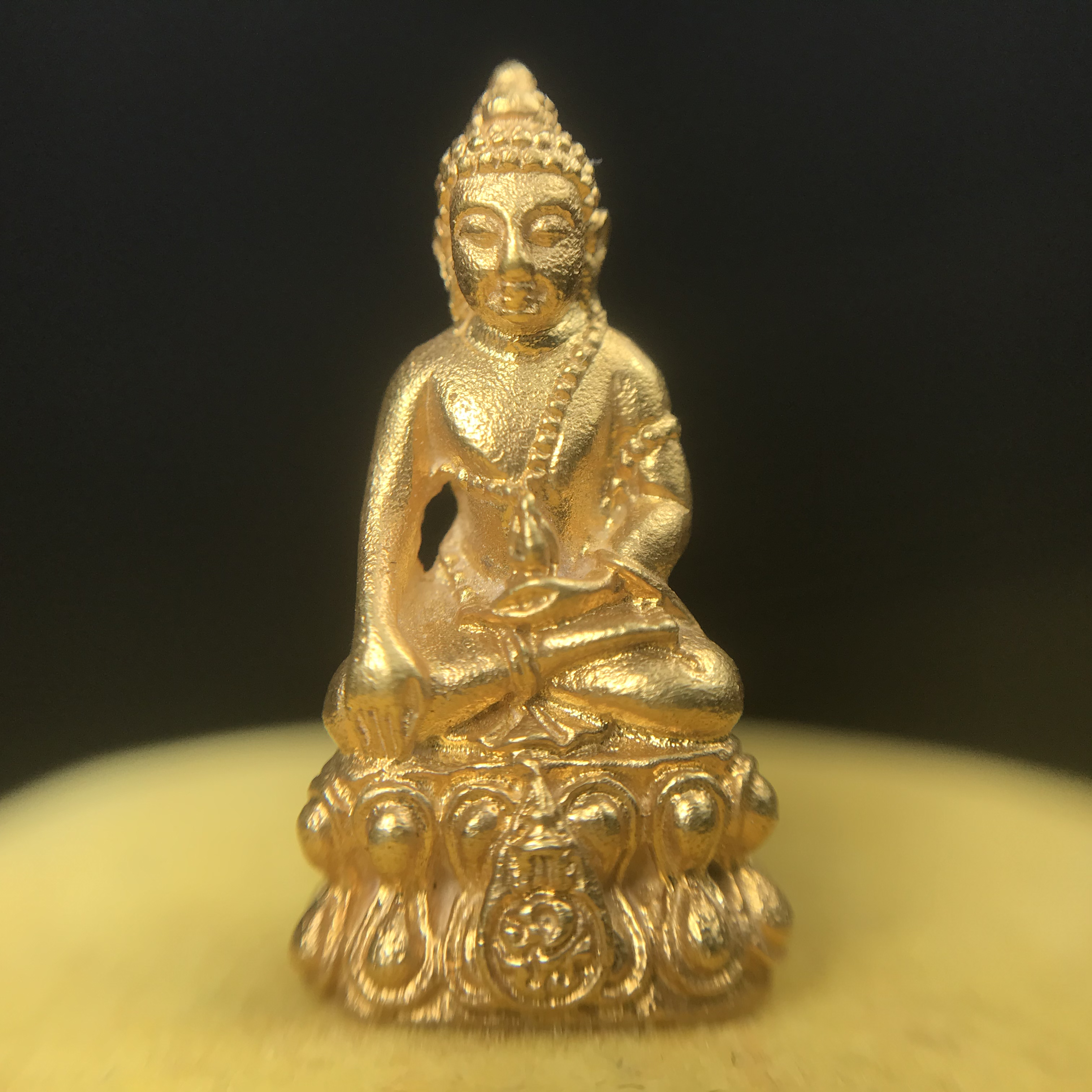 พระชัยวัฒน์นวปทุม ภปร. วัดปทุมวนาราม ปี2535 เนื้อทองคำ(ในหลวงรัชกาลที่9เสด็จเททอง)(สภาพสวยเดิมครบสมบูรณ์หายาก)