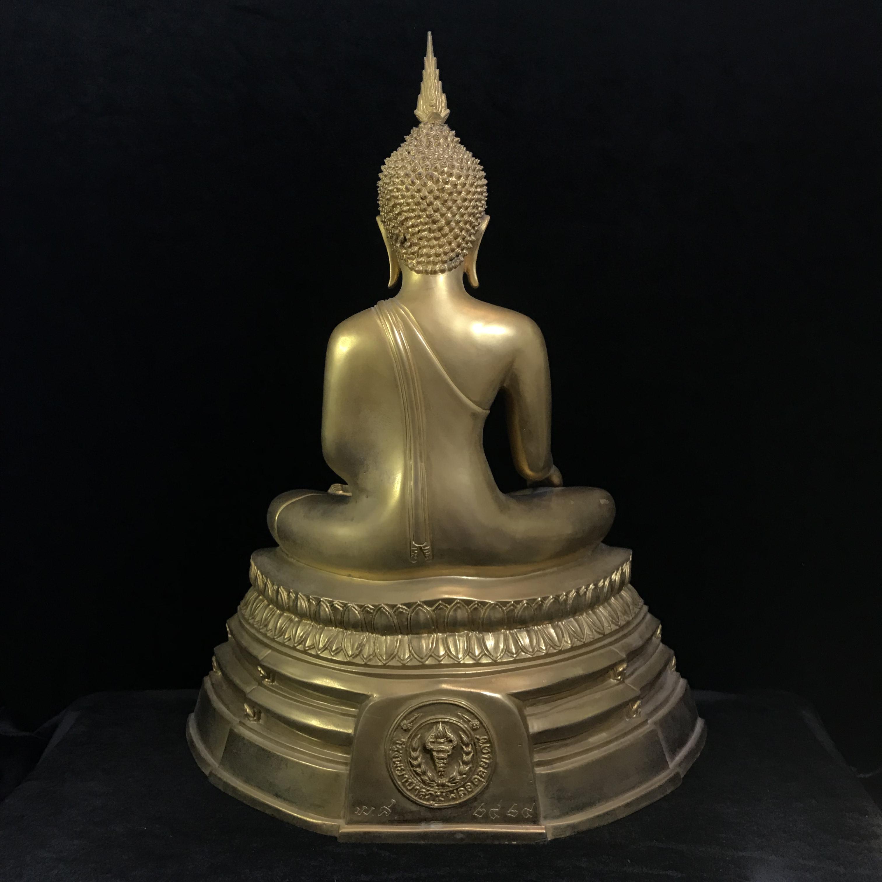 พระบูชาพระพุทธศิรมงคล ภปร. วัตถุมงคลคุ้มเกล้า ปี2524 ของมูลนิธิคุ้มเกล้า โรงพยาบาลภูมิพลจัดสร้าง ขนาดหน้าตัก 9 นิ้ว(ในหลวงทรงจุดไฟพระฤกษ์และเททอง)(พบเจอและหายากมาก)