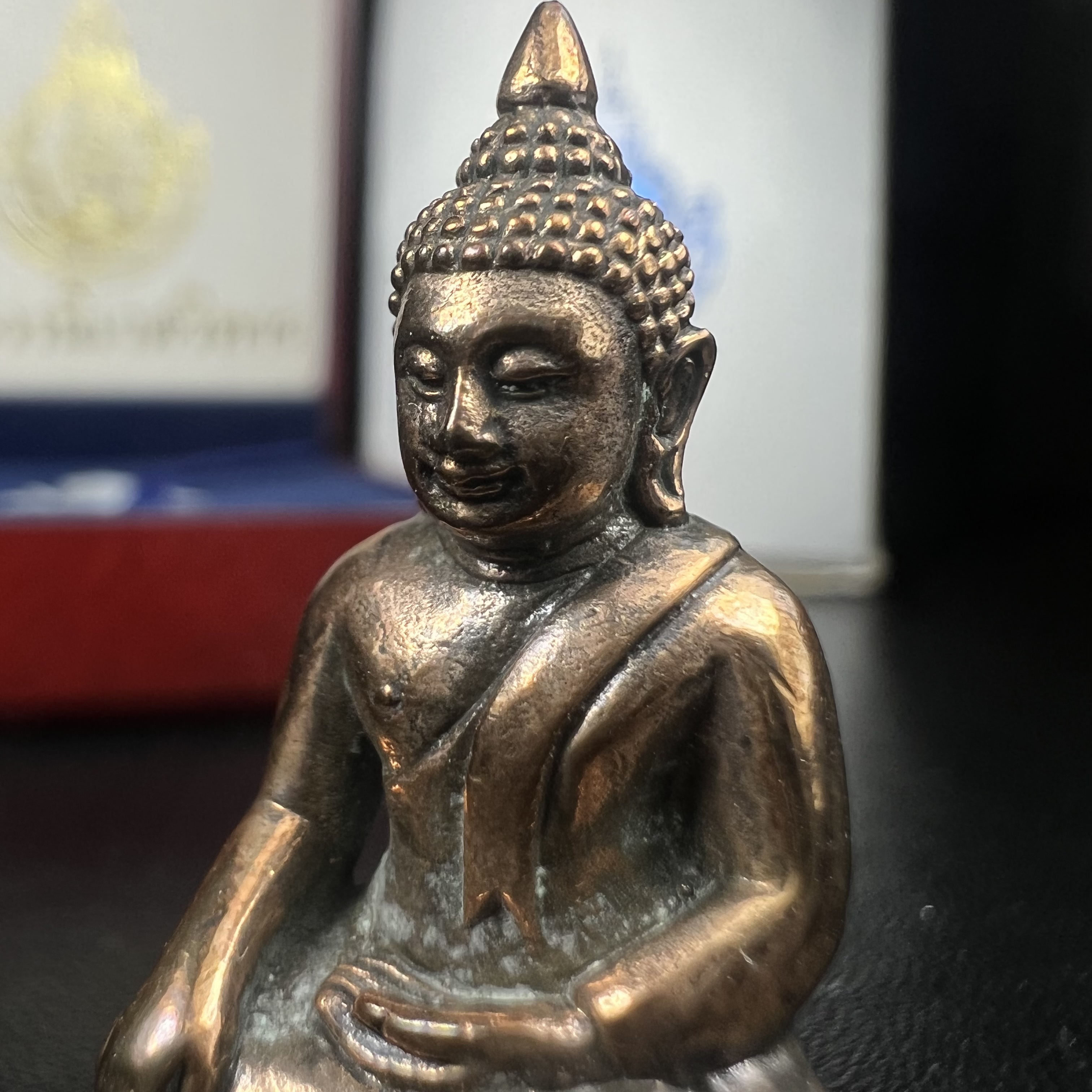 พระกริ่ง 8 รอบ ญสส. 96 พรรษา สมเด็จพระญาณสังวร สมเด็จพระสังฆราช สกลมหาสังฆปรินายก วัดบวรนิเวศวิหาร ปี 2552 เนื้อนวโลหะเต็มสูตรแก่ทองคำ(1 ใน 2999 องค์)