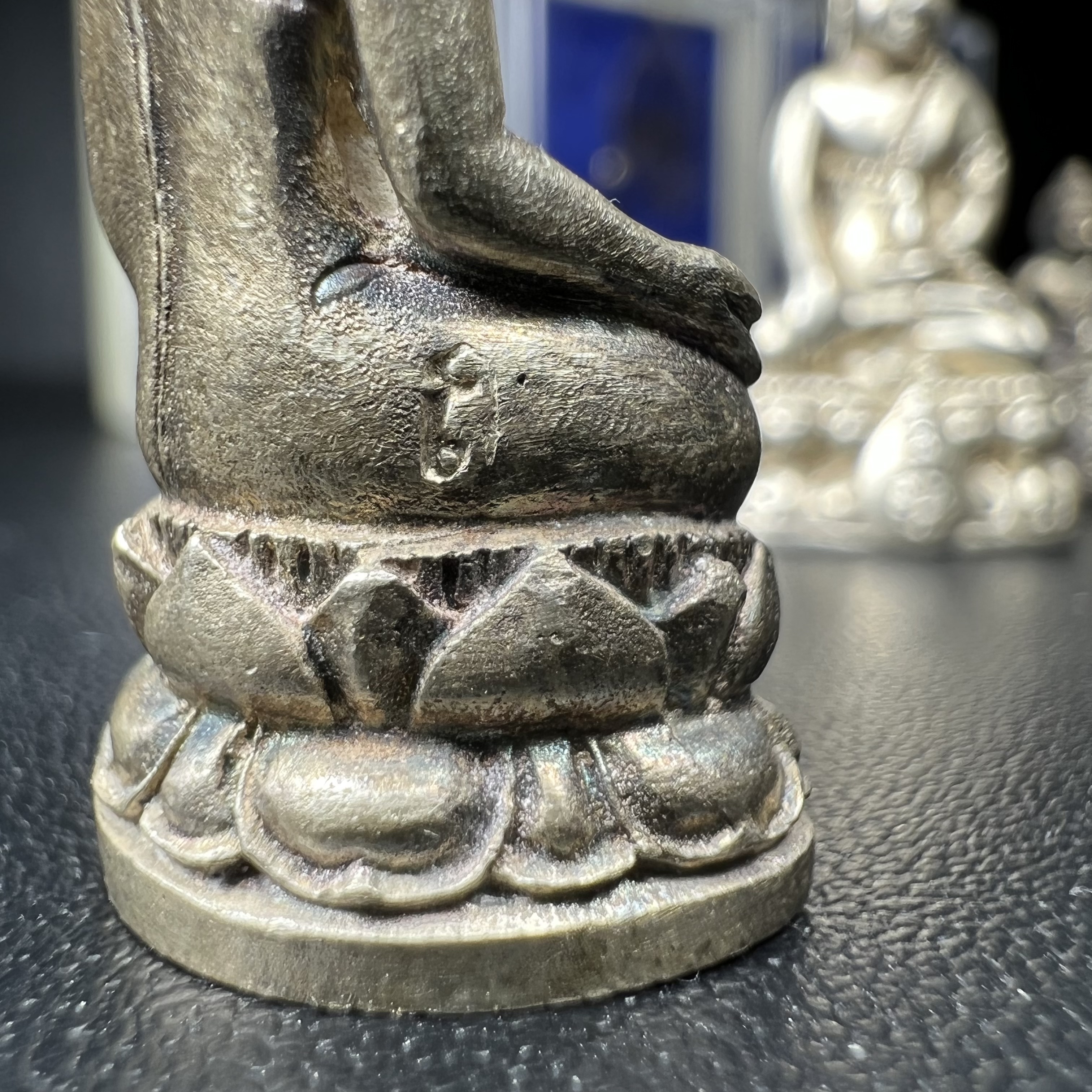 พระกริ่งนวปทุม ภปร.-พระชัยวัฒน์นวปทุม ภปร.-พระกริ่งไพรีพินาศ ภปร. รุ่นแรก วัดปทุมวนาราม ครบชุดเนื้อเงิน ปี2535(ในหลวงรัชกาลที่9เสด็จเททอง)(1ใน3000องค์)หายาก***เก็บทีเดียวครบชุดไปเลยรุ่นนี้ แนะนำ....ตอนนี้หายากแล้ว***