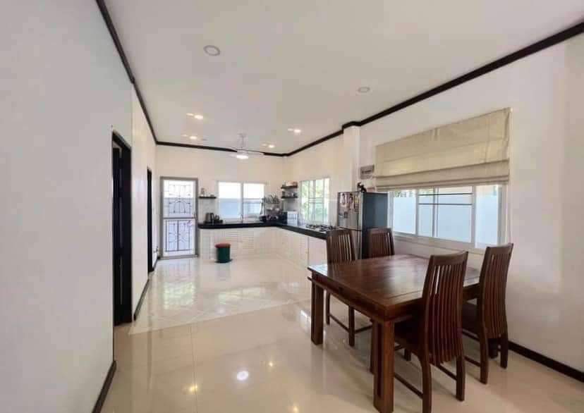 For Sales : Rawai, Private Pool Villa near Rawai beach, 3 Bedrooms 2 Bathrooms