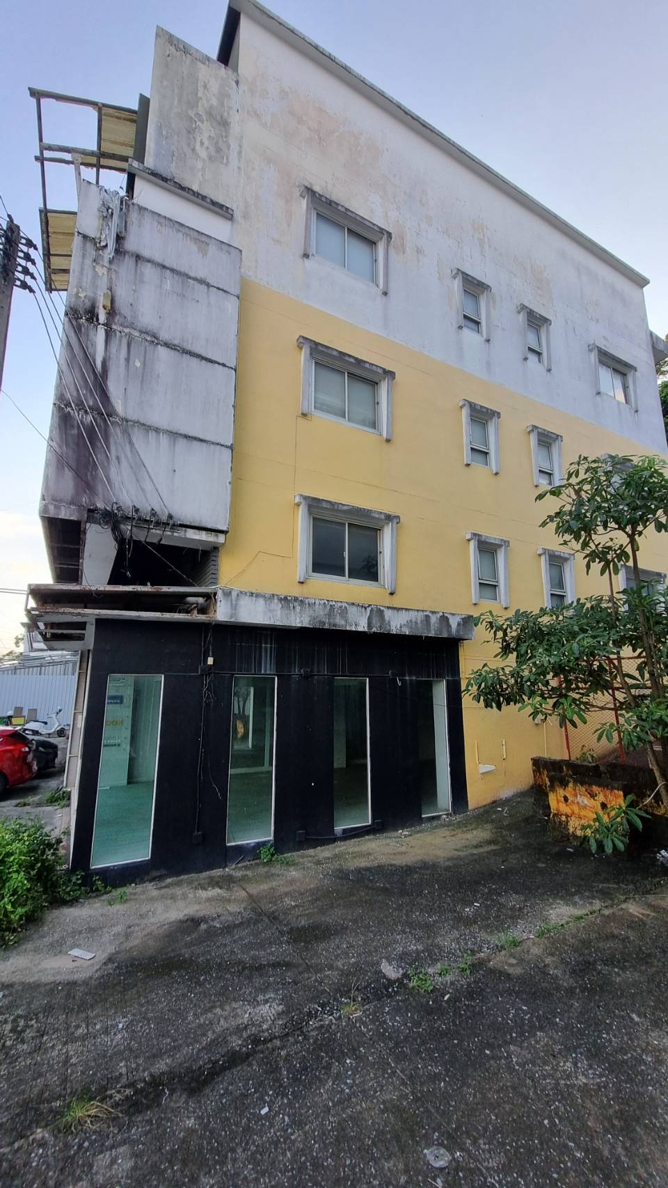 For Rent : Samkong, 4-Storey Commercial Building, 6 Bedrooms 3 Bathrooms
