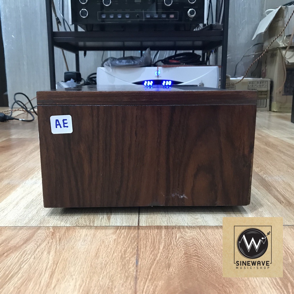 Integrated Amp ยี่ห้อ Luxman รุ่น SQ-507X (Made in Japan) ไฟ 220Volts