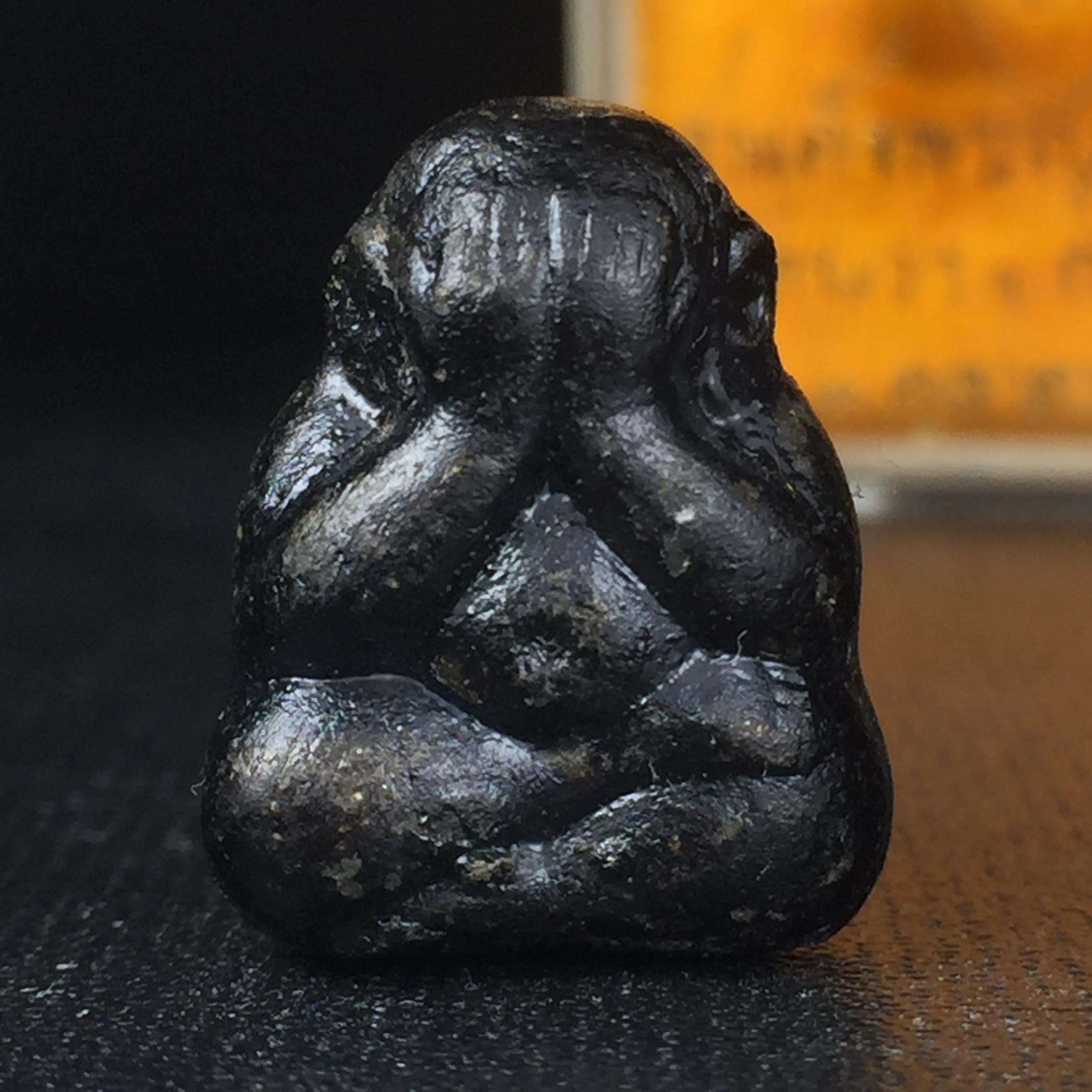 พระปิดตานำโชค สมเด็จพระญาณสังวร วัดบวรนิเวศวิหาร กรุงเทพ ปี2531(เจริญก้าวหน้า มีโชคลาภ การค้าเจริญรุ่งเรื่อง แคล้วคลาดปลอดภัย)