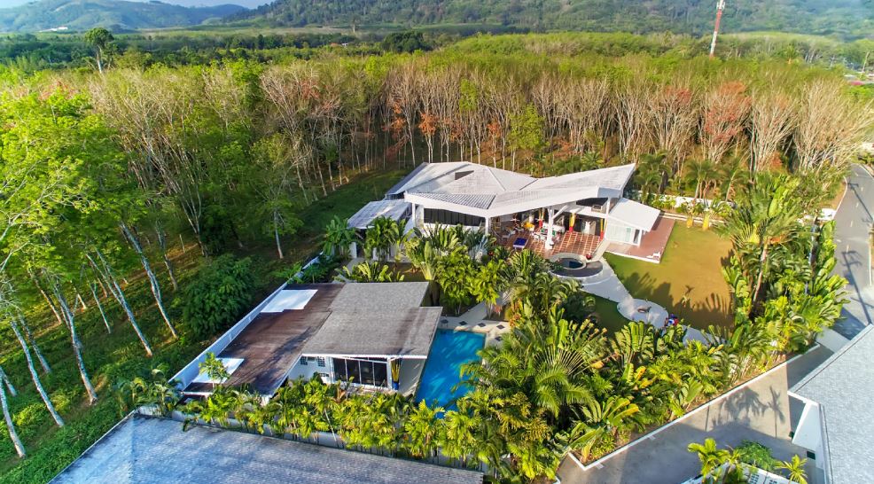 For Sales : Thalang, 5 Luxury Private Pool Villa , 23 bedrooms 17 bathrooms. 1,550 SQ.M.